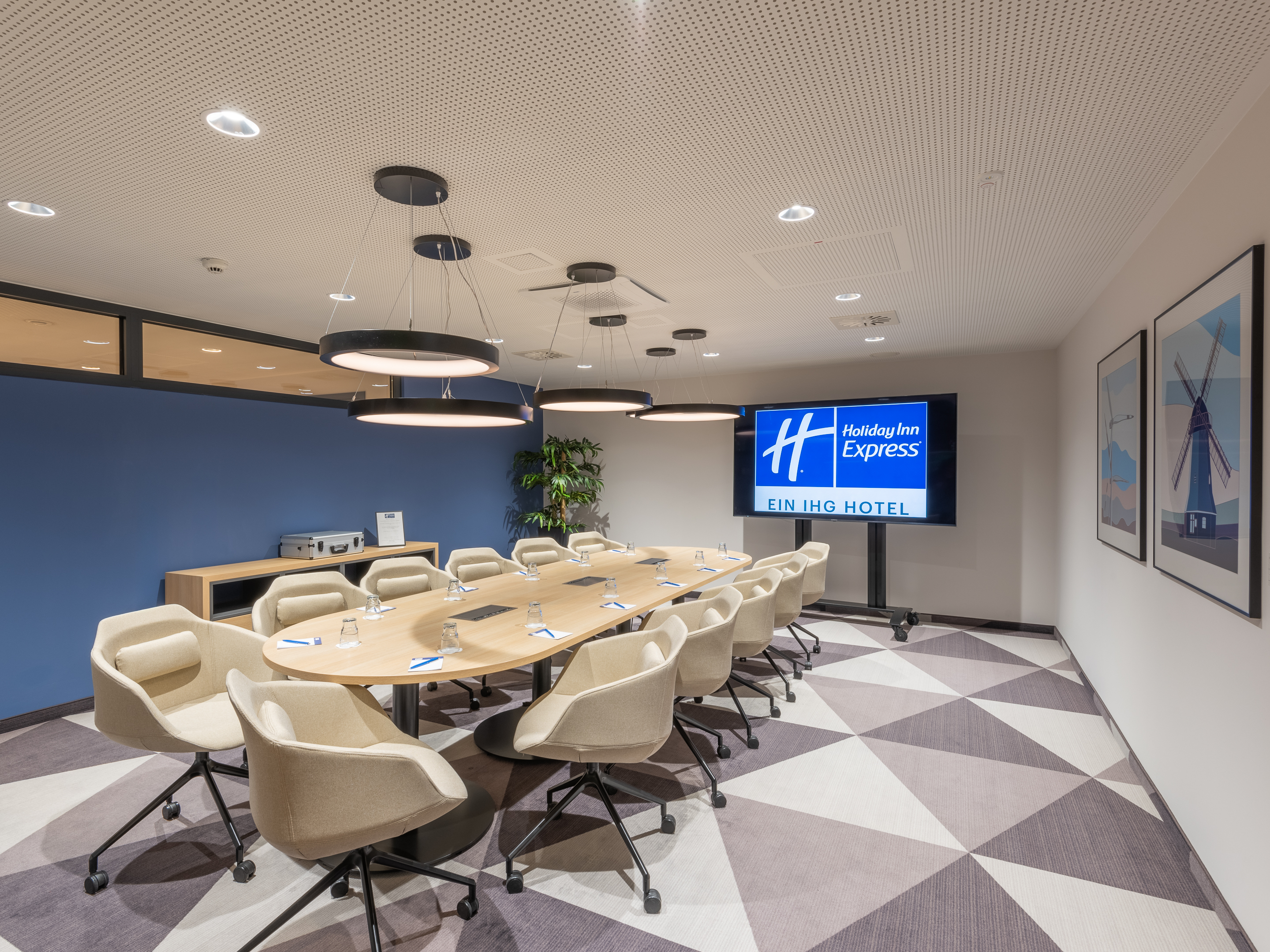 Coworking Spaces - Niedersachsen - Boardroom LÖSUNG - Holiday Inn Express Hamburg Süd