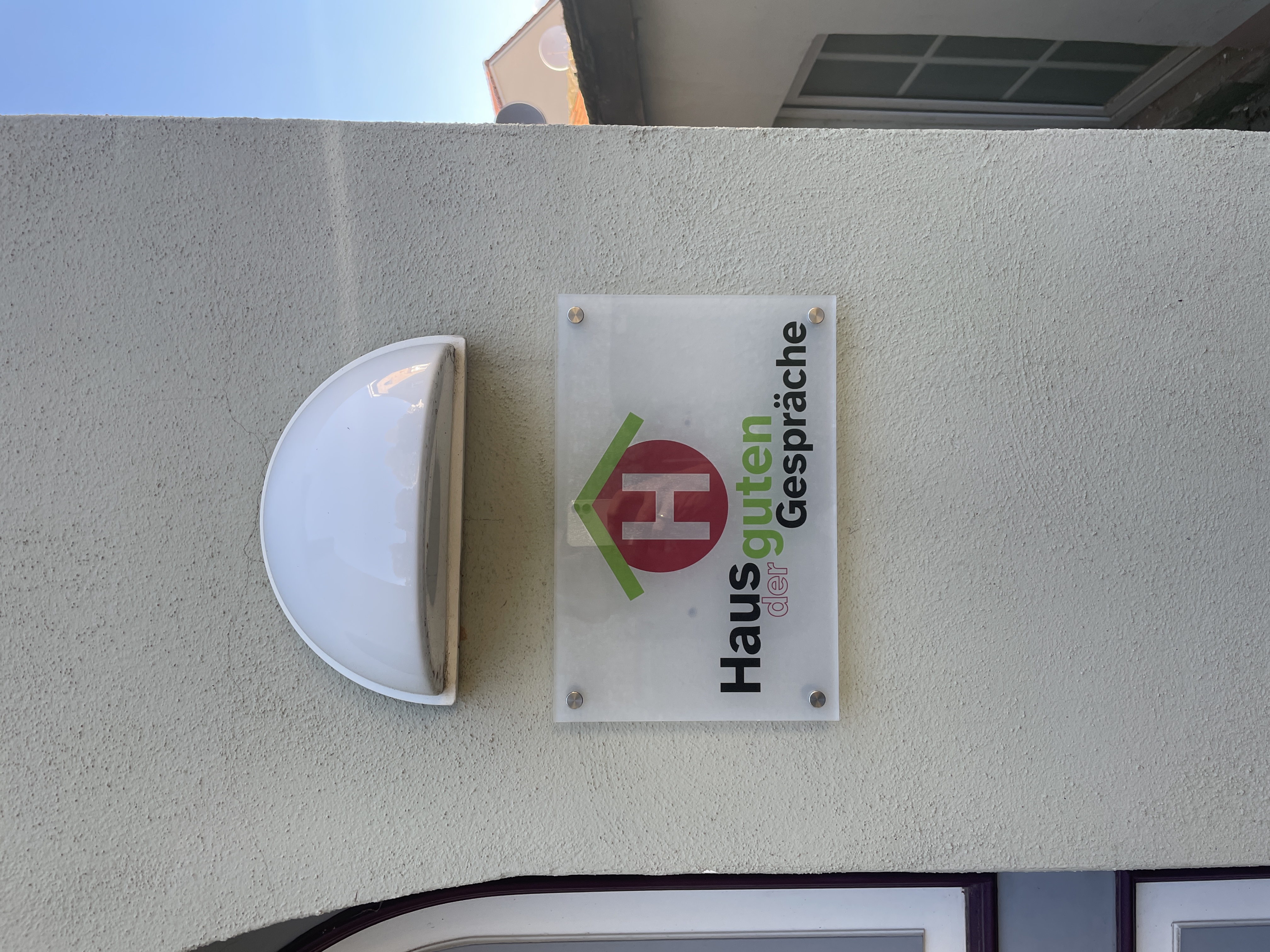 Coworking spaces - Rhineland-Palatinate - Eingangsschild - Haus der guten Gespräche