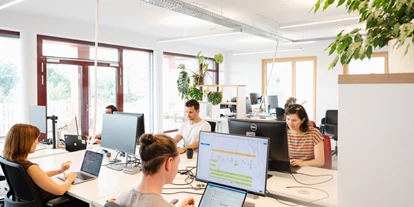 Coworking Spaces - Zugang 24/7 - Österreich - Flexdesk - inkl. Monitor. - Arbeitszimmer - der Coworkingspace in der HausWirtschaft