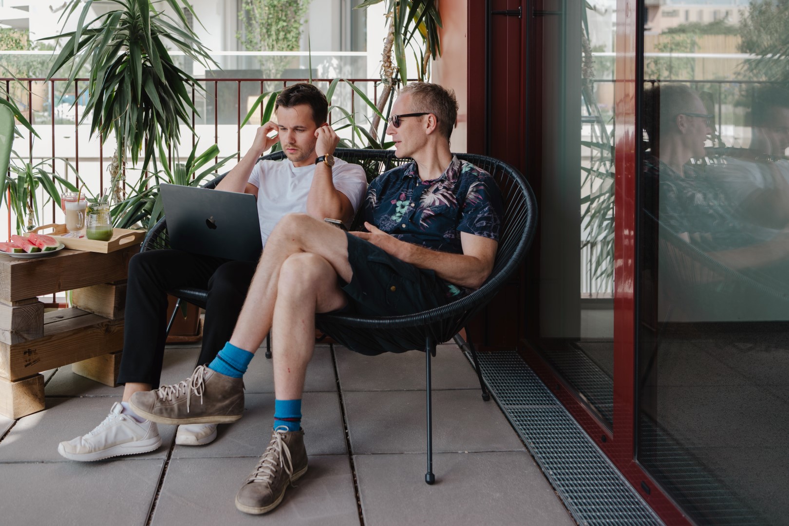 Coworking Spaces - Österreich - Pause am Balkon. - Arbeitszimmer - der Coworkingspace in der HausWirtschaft