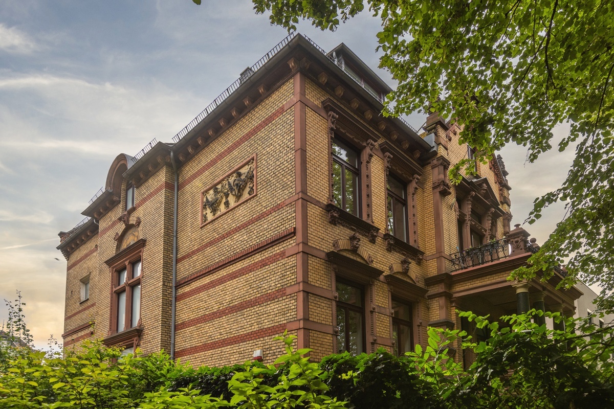 Coworking Spaces - Hessen - Hausansicht - V12 workingspace