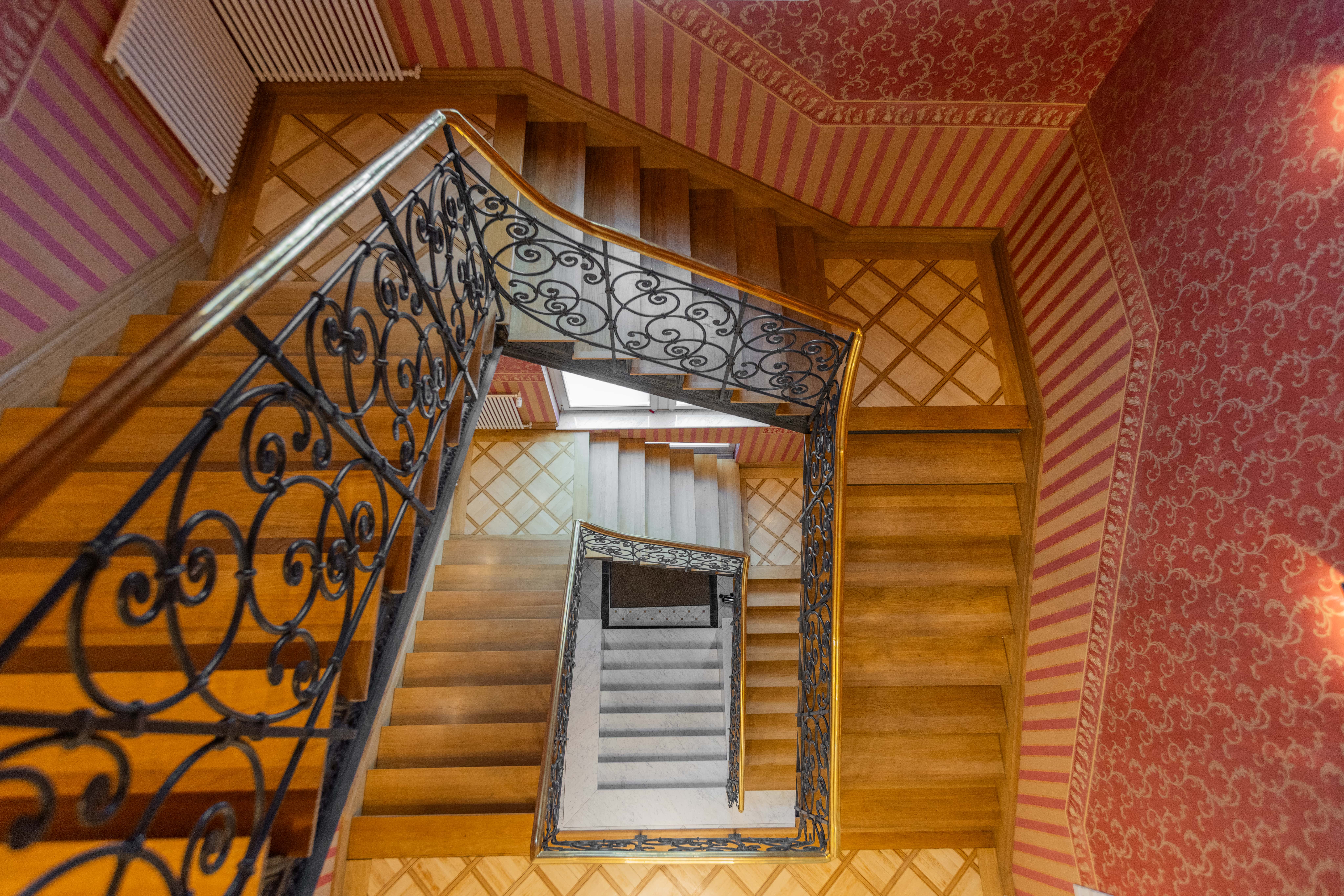 Coworking Space: Treppenhaus - V12 workingspace