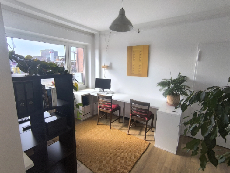 Coworking Spaces - Schleswig-Holstein - Raum 2 mit 3 Arebitsplätzen - RD CoWork