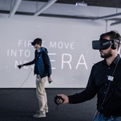 Coworking Space - Virtual-Reality-Holodeck mit verschiedensten Technologien, u.a. VR, AR, 3D-Druck - Digitales ZukunftsZentrum Allgäu-Oberschwaben