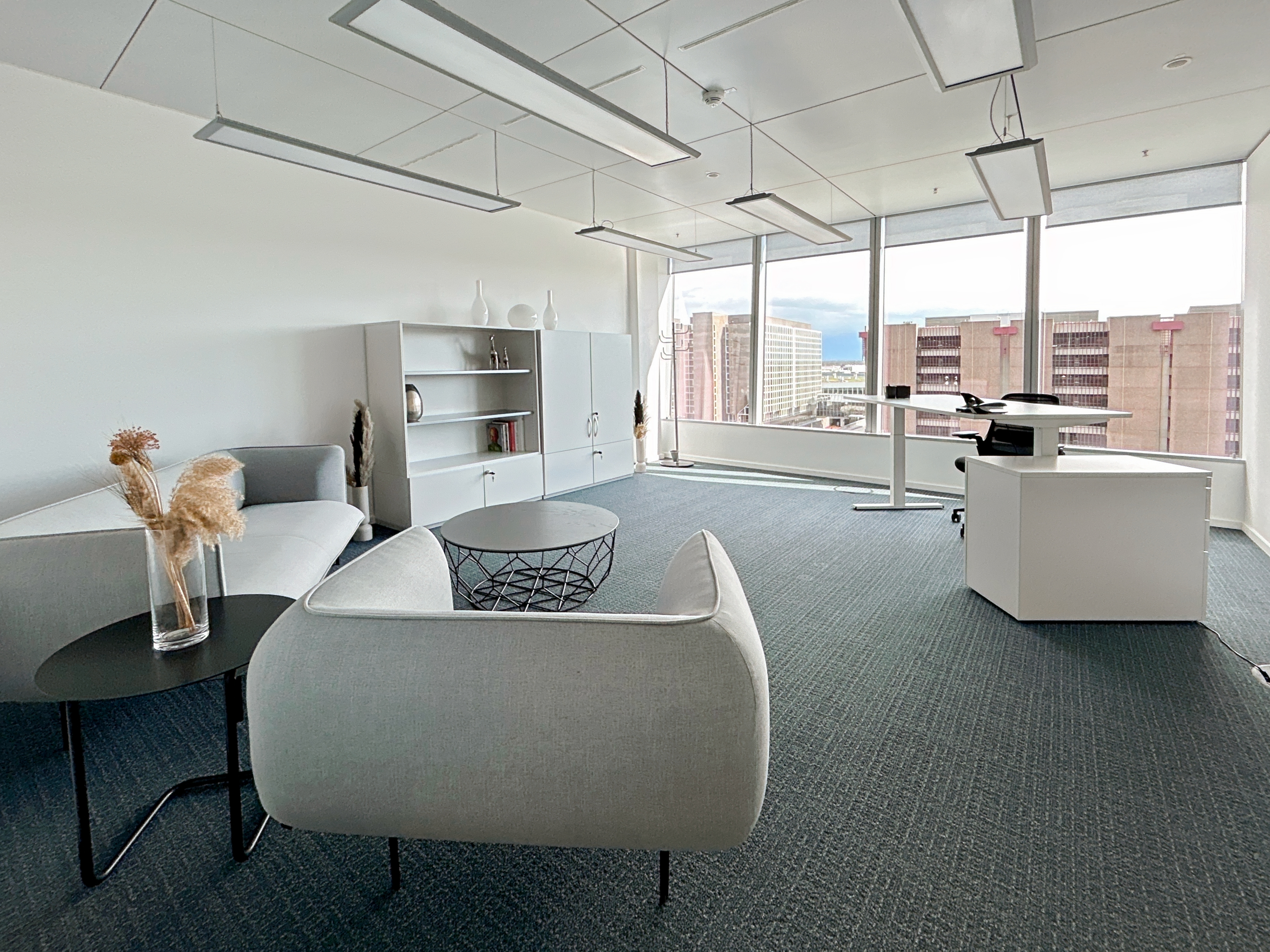 Coworking Space: Flexible Arbeitsplätze in Regus The Squaire Business Center