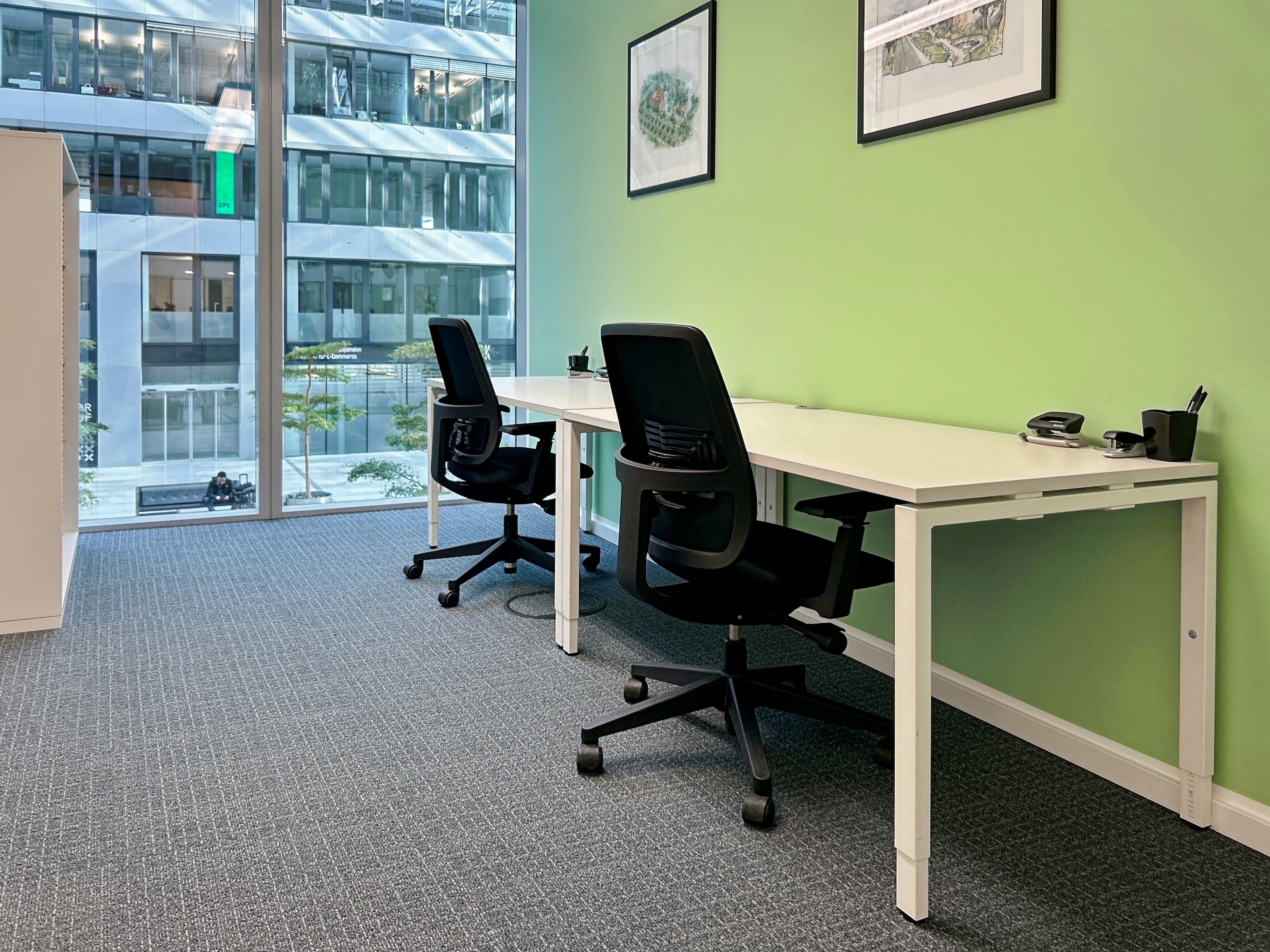 Coworking Space: Flexible Arbeitsplätze in The Squaire Business Center