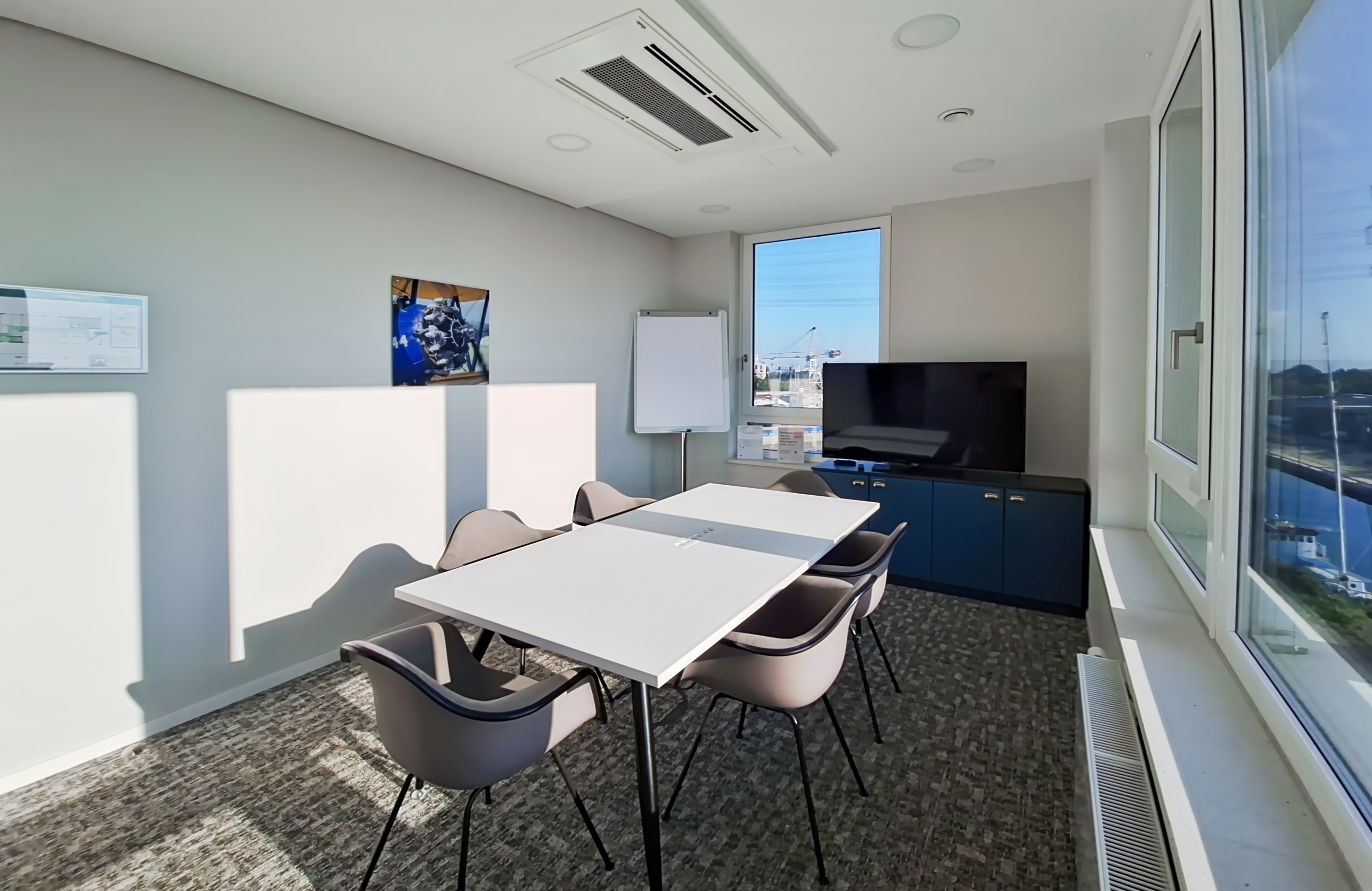 Coworking Space: Flexible Arbeitsplätze in Regus Hafen Süderelbe