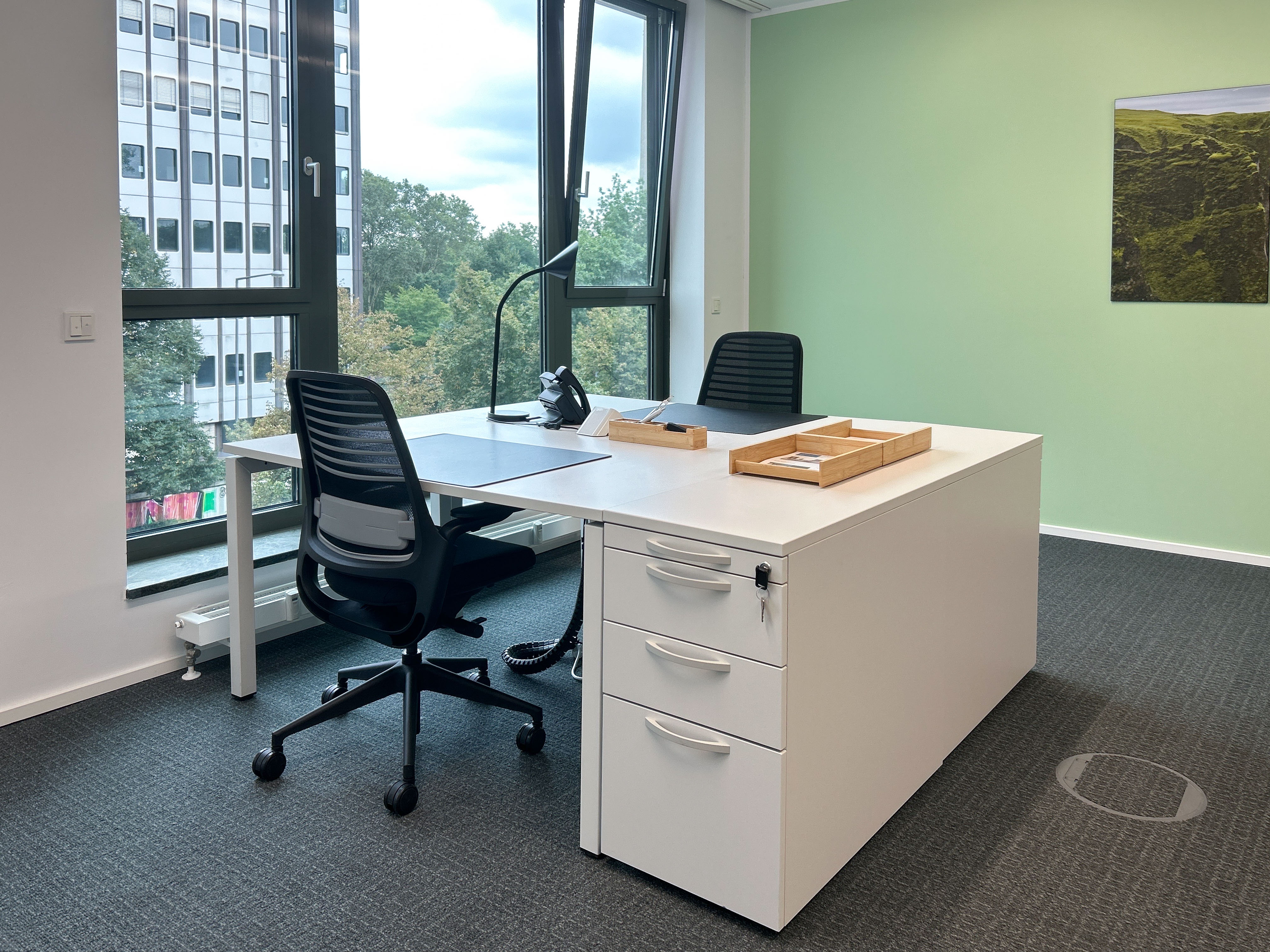 Coworking Space: Arbeitsplätze, Services und Support unterstützen Sie bei der Arbeit in Colonius Carré