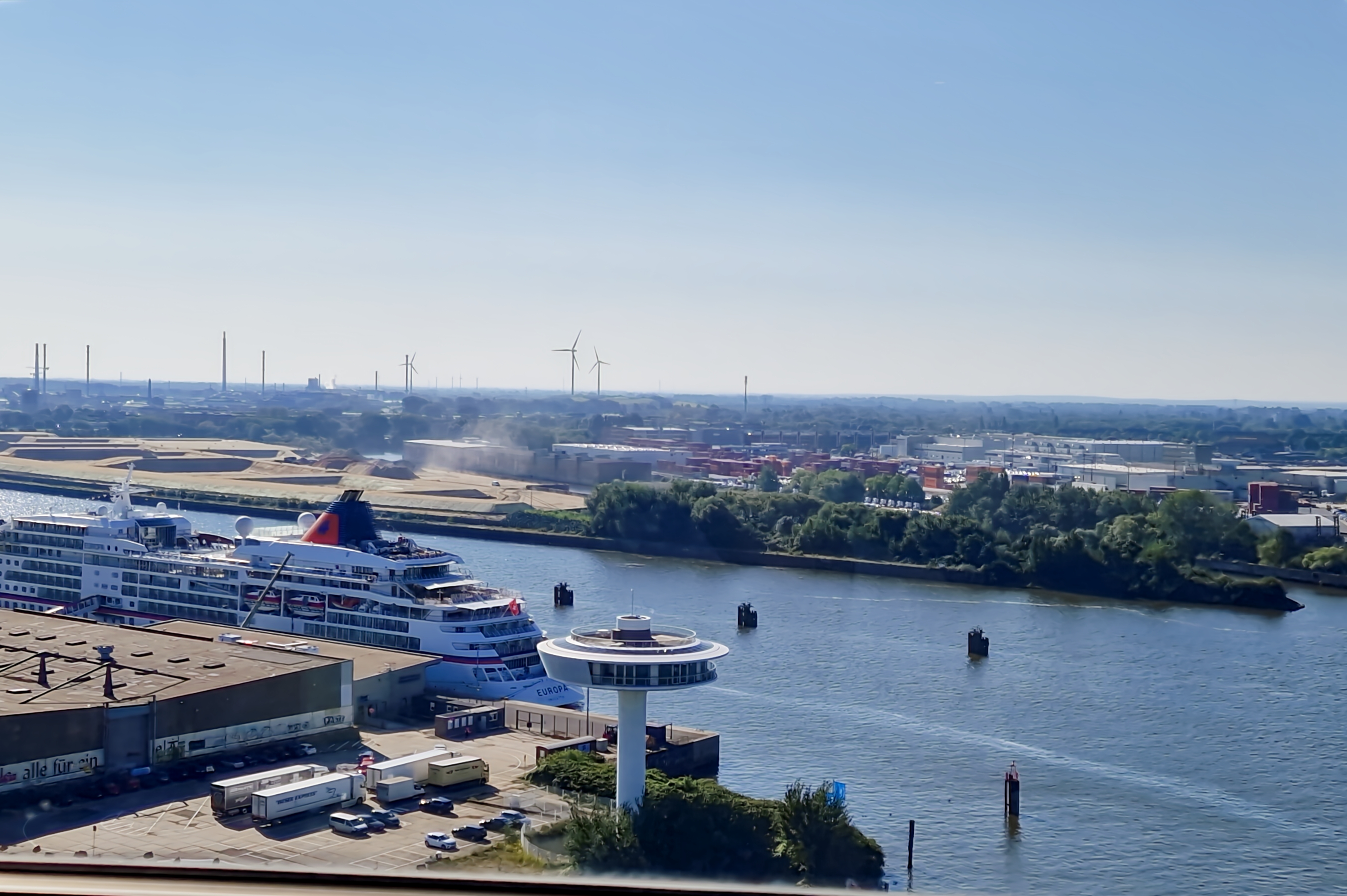 Coworking Spaces - Hamburg-Stadt (Hamburg, Freie und Hansestadt) - All-inclusive-Zugang zu [Arbeitsplätzen, virtuellen Büros und Besprechungsräumen] in Hamburg, SIGNATURE HafenCity