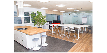 Coworking Spaces - Zugang 24/7 - Burgenland - Teamspace/Seminarraum mit integrierter Küche - Sonnenland Teamspace