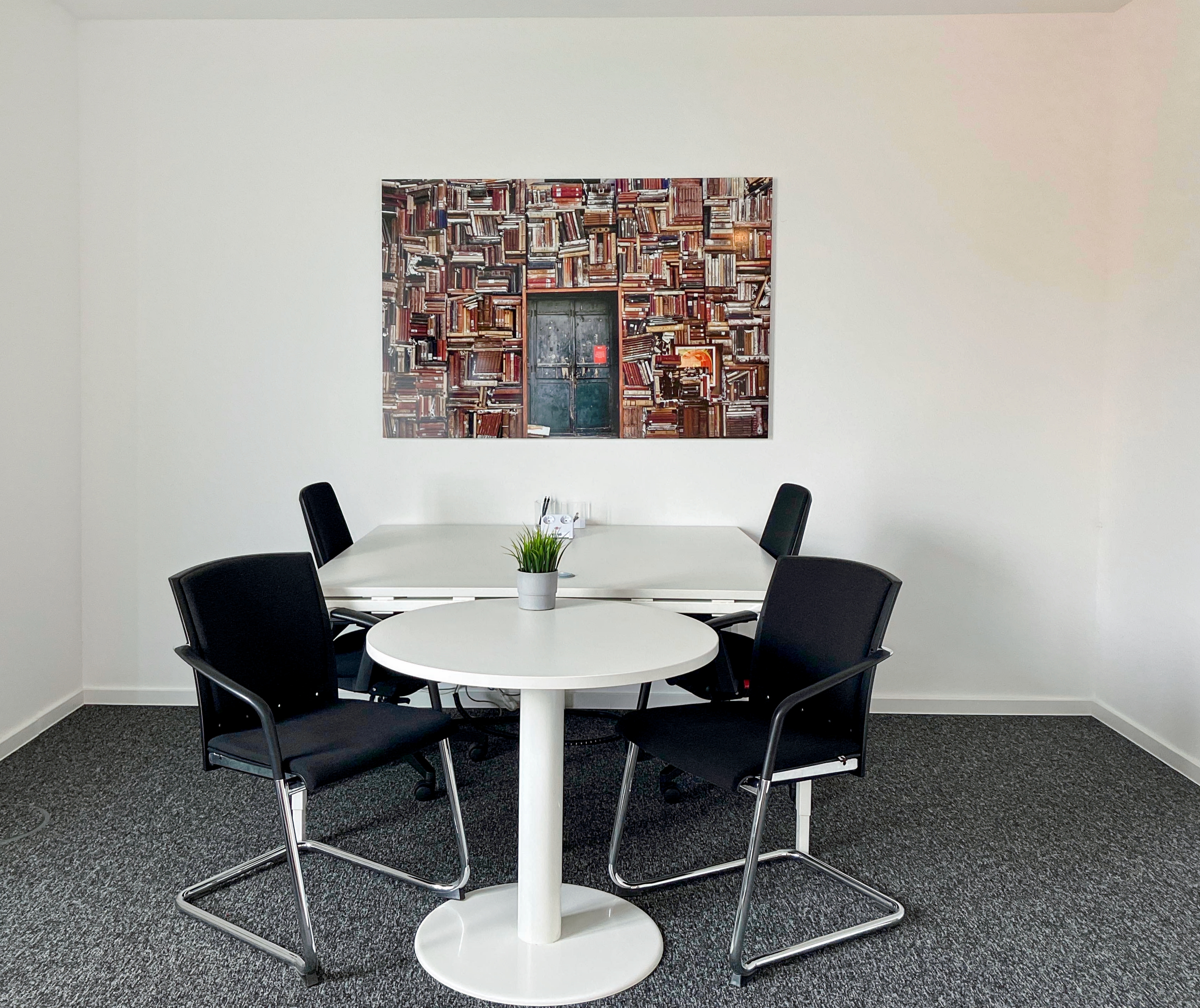Coworking Spaces - Niedersachsen - Meetings, Arbeit und Zusammenarbeit in unseren professionellen Business Center in HQ Podbi