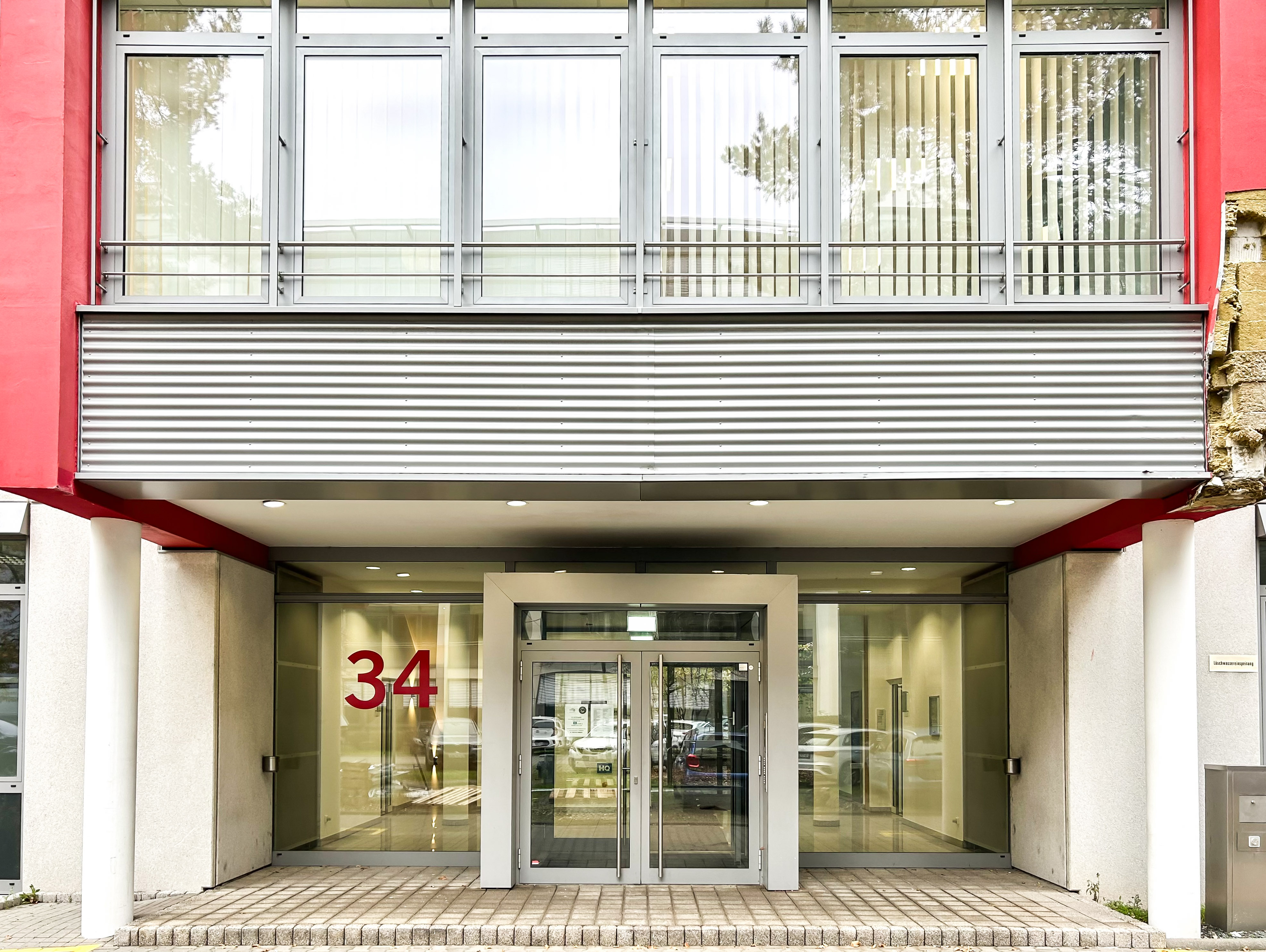 Coworking Space: All-inclusive-Zugang zu [Arbeitsplätzen, virtuellen Büros und Besprechungsräumen] in HQ Dornhoffstrasse