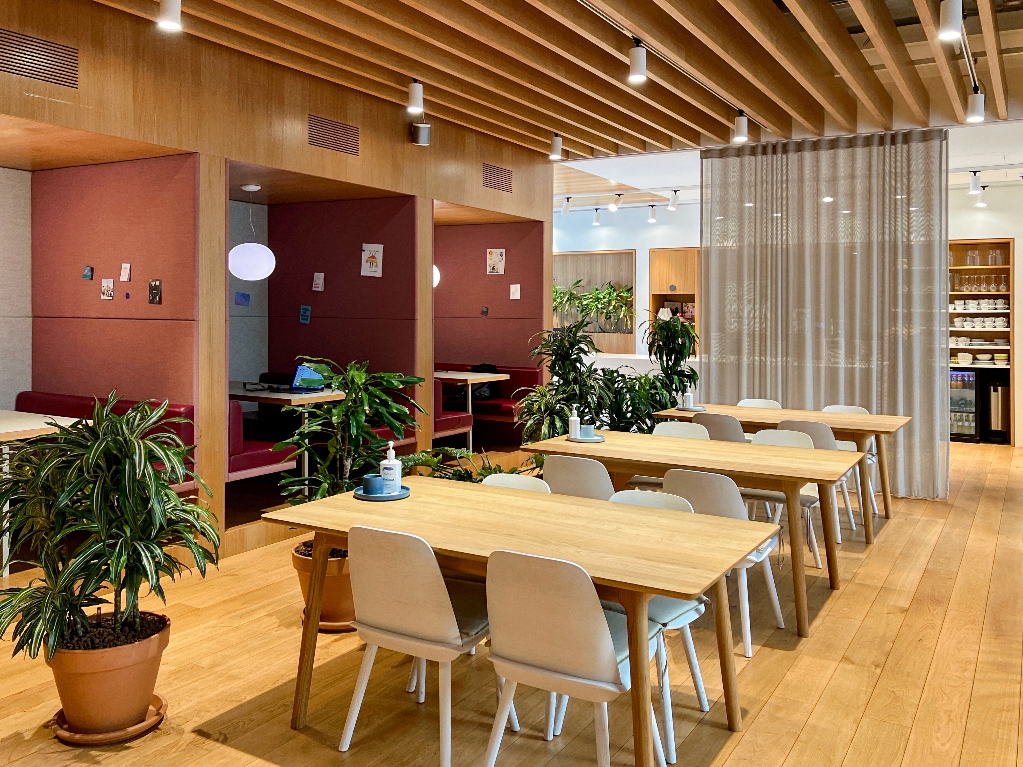 Coworking Space: All-inclusive-Zugang zu [Arbeitsplätzen, virtuellen Büros und Besprechungsräumen] in Spaces Prenzlauer Berg