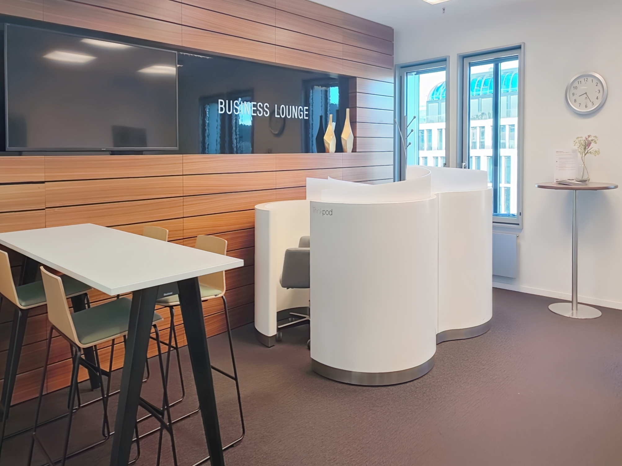 Coworking Spaces - Berlin-Stadt - All-inclusive-Zugang zu [Arbeitsplätzen, virtuellen Büros und Besprechungsräumen] in Regus Unter den Linden 21