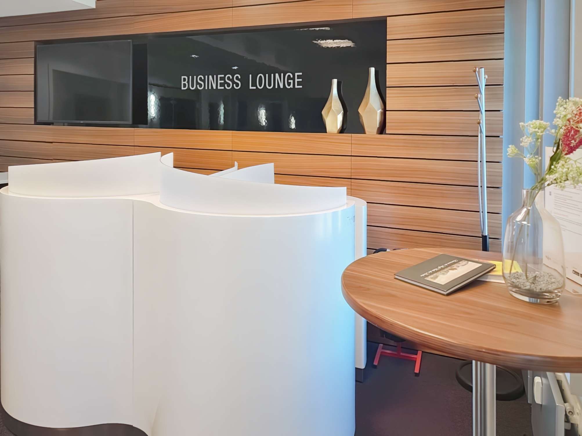 Coworking Spaces - Berlin-Stadt - All-inclusive-Zugang zu [Arbeitsplätzen, virtuellen Büros und Besprechungsräumen] in Regus Unter den Linden 21