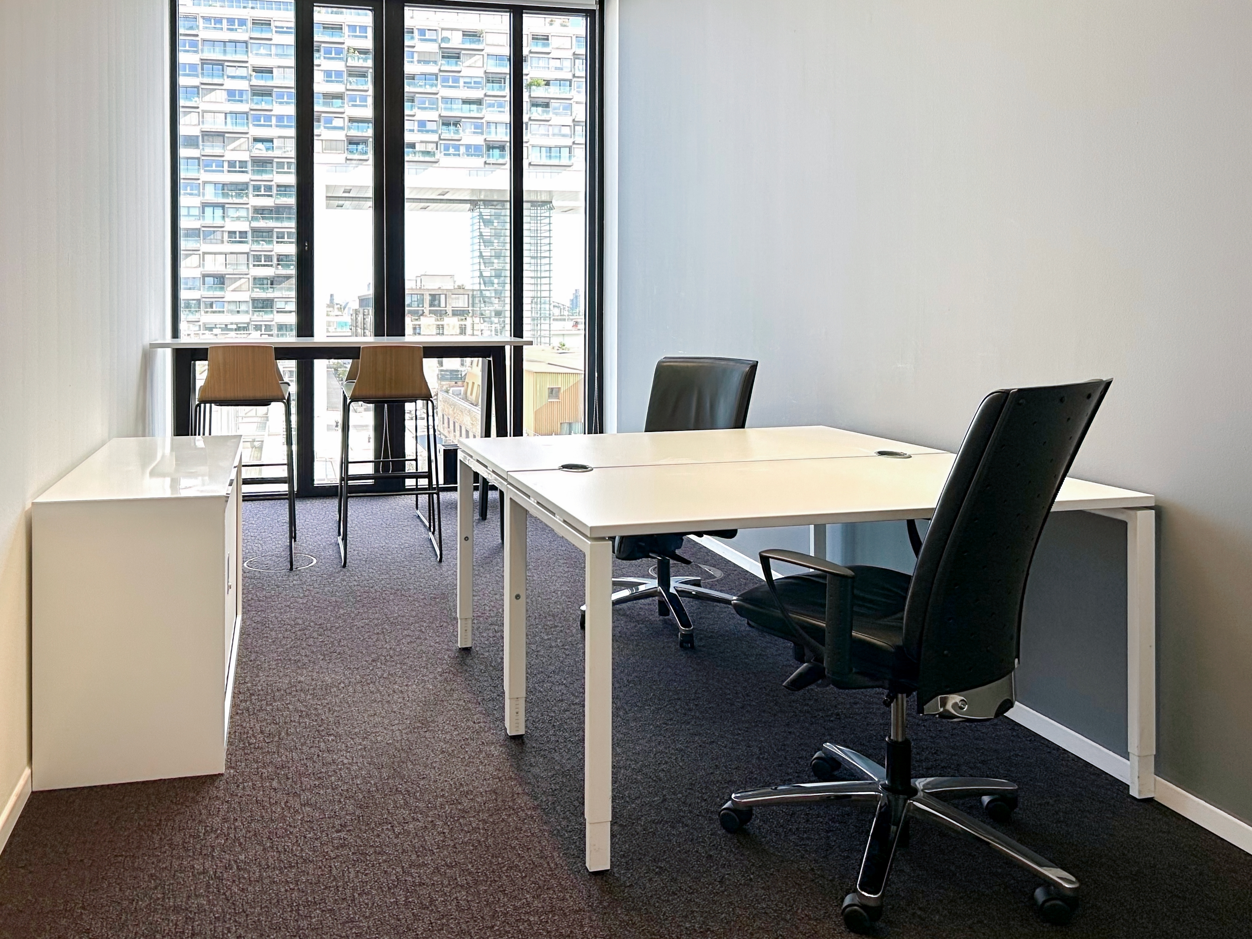 Coworking Space: Meetings, Arbeit und Zusammenarbeit in unseren professionellen Business Center in Regus Kranhaus 1