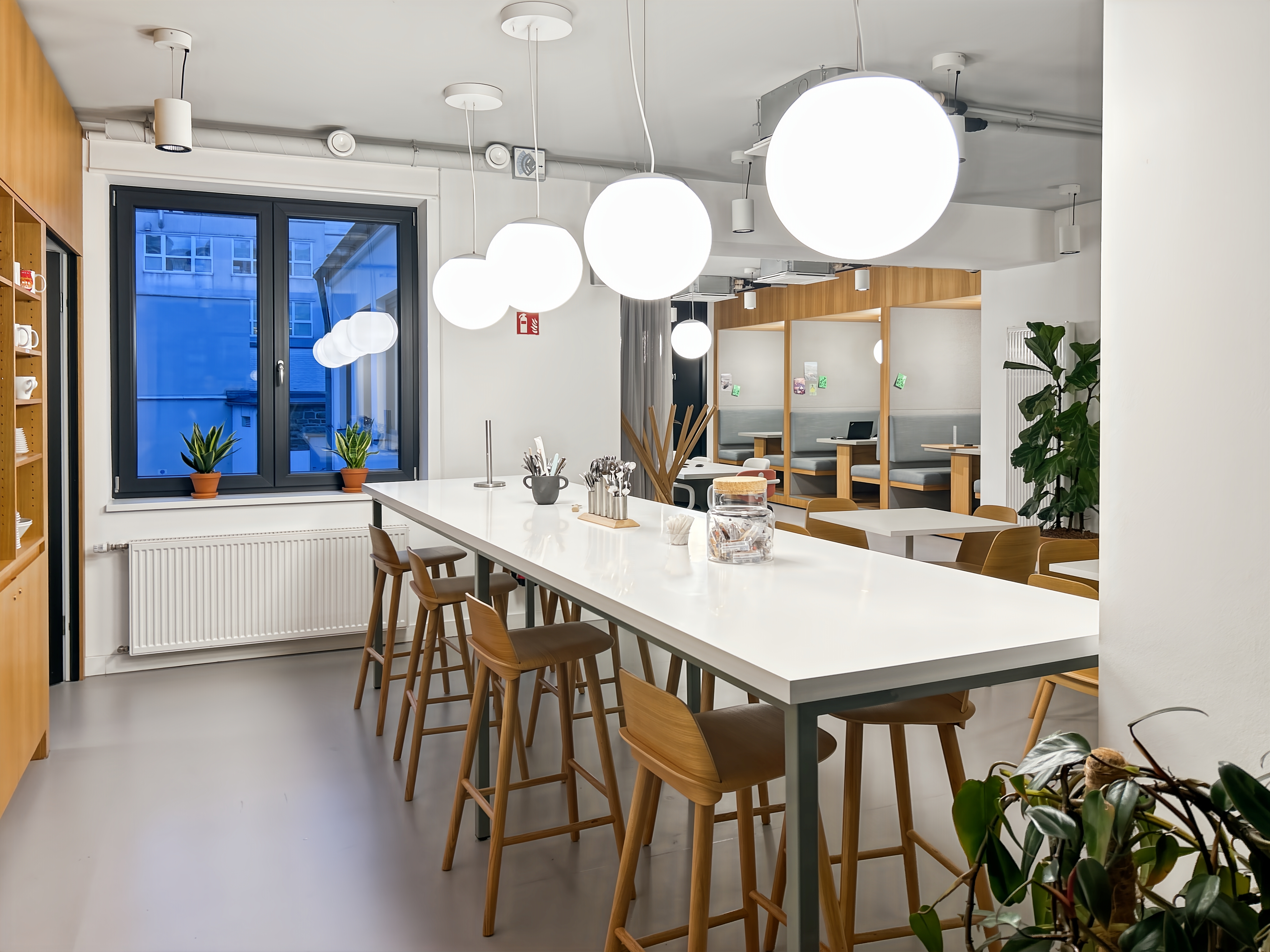 Coworking Space: Meetings, Arbeit und Zusammenarbeit in unseren professionellen Business Center in Spaces Breite Strasse