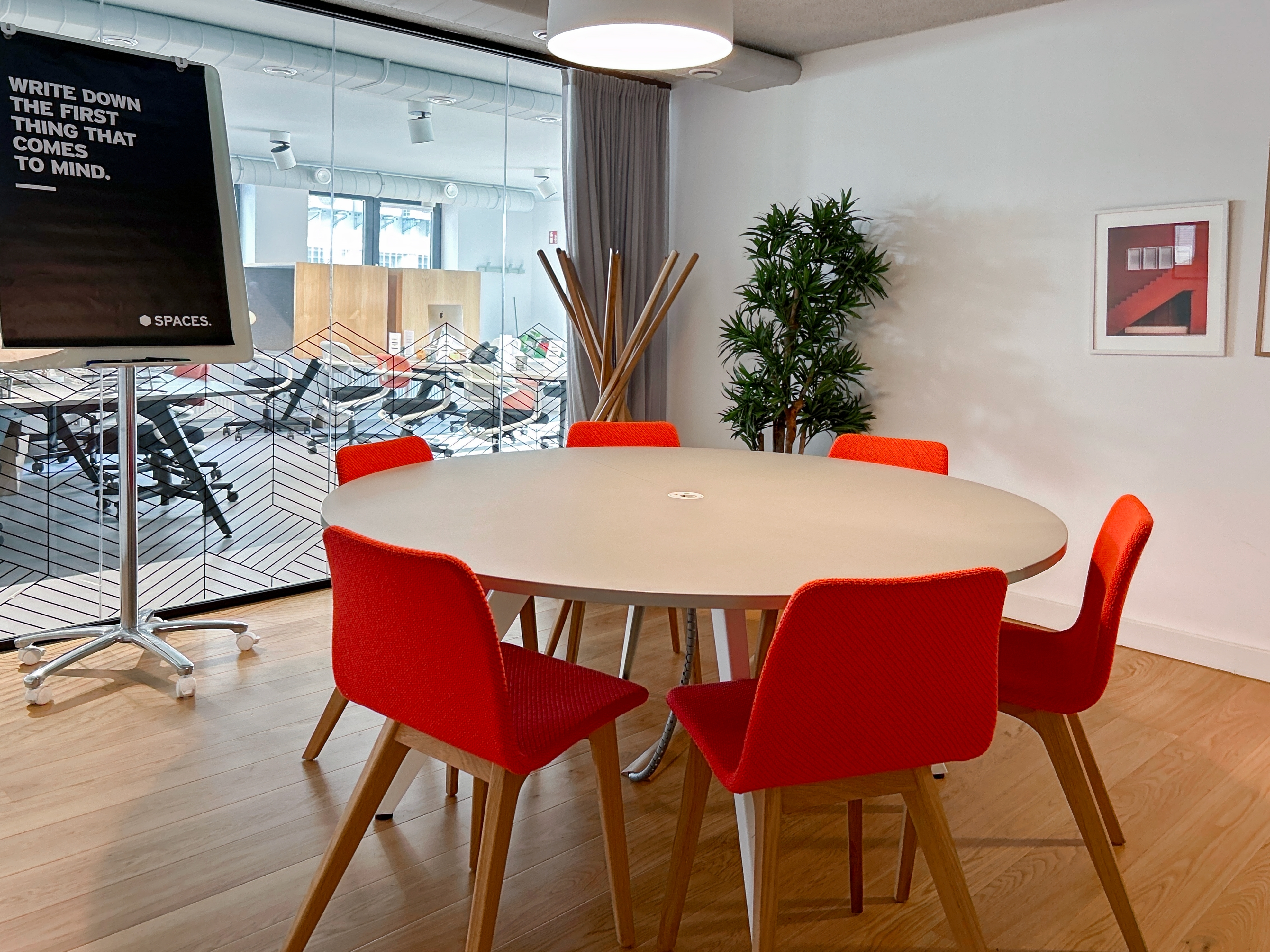 Coworking Space: Meetings, Arbeit und Zusammenarbeit in unseren professionellen Business Center in Spaces Breite Strasse