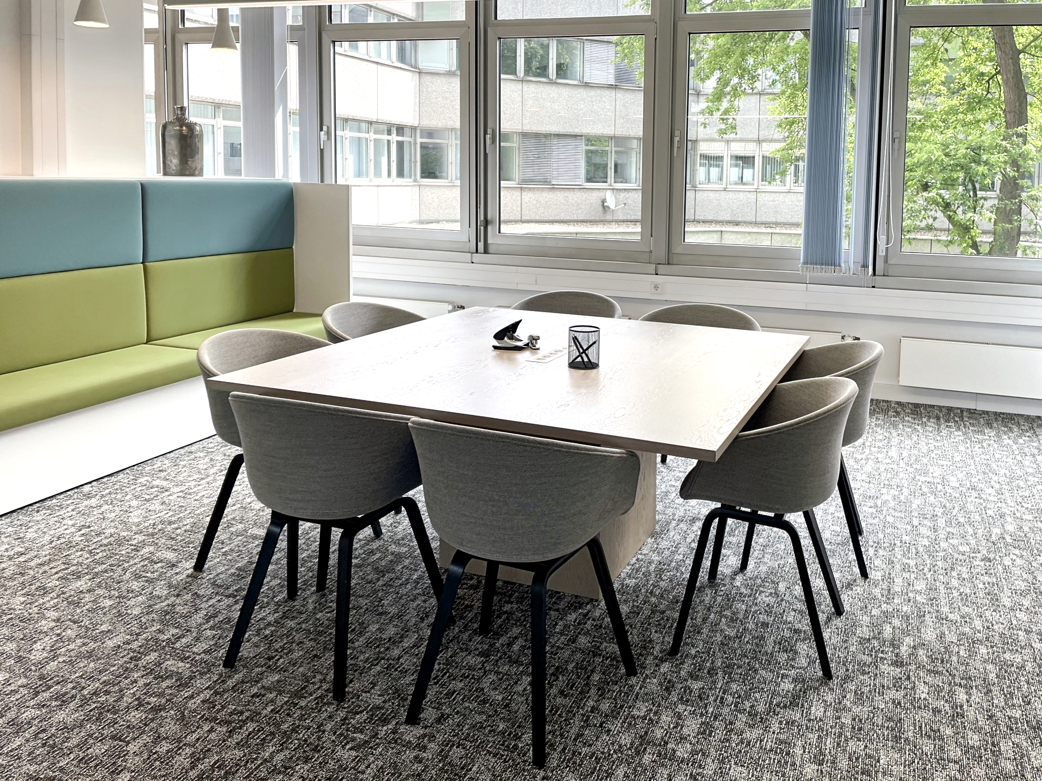 Coworking Space: Meetings, Arbeit und Zusammenarbeit in unseren professionellen Business Center in Regus Florianturm