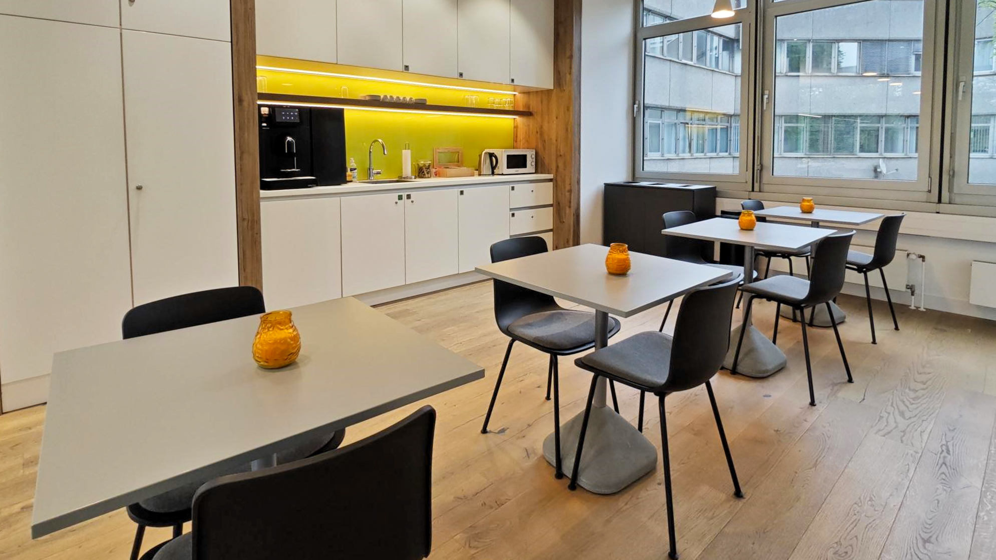 Coworking Space: Meetings, Arbeit und Zusammenarbeit in unseren professionellen Business Center in Regus Florianturm