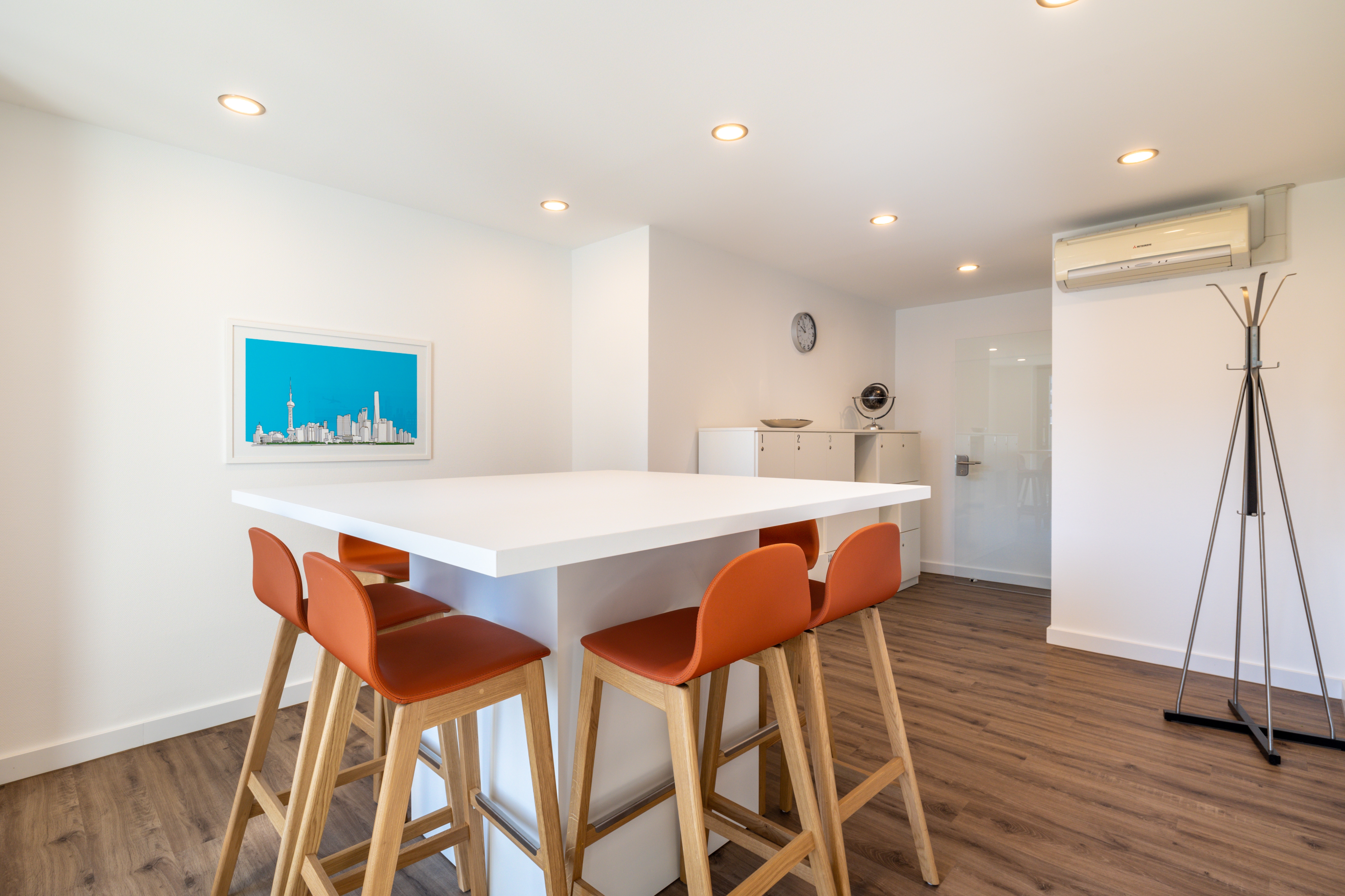 Coworking Spaces - Köln, Bonn, Eifel ... - Arbeitsplätze, Services und Support unterstützen Sie bei der Arbeit in Regus Königsallee 92a