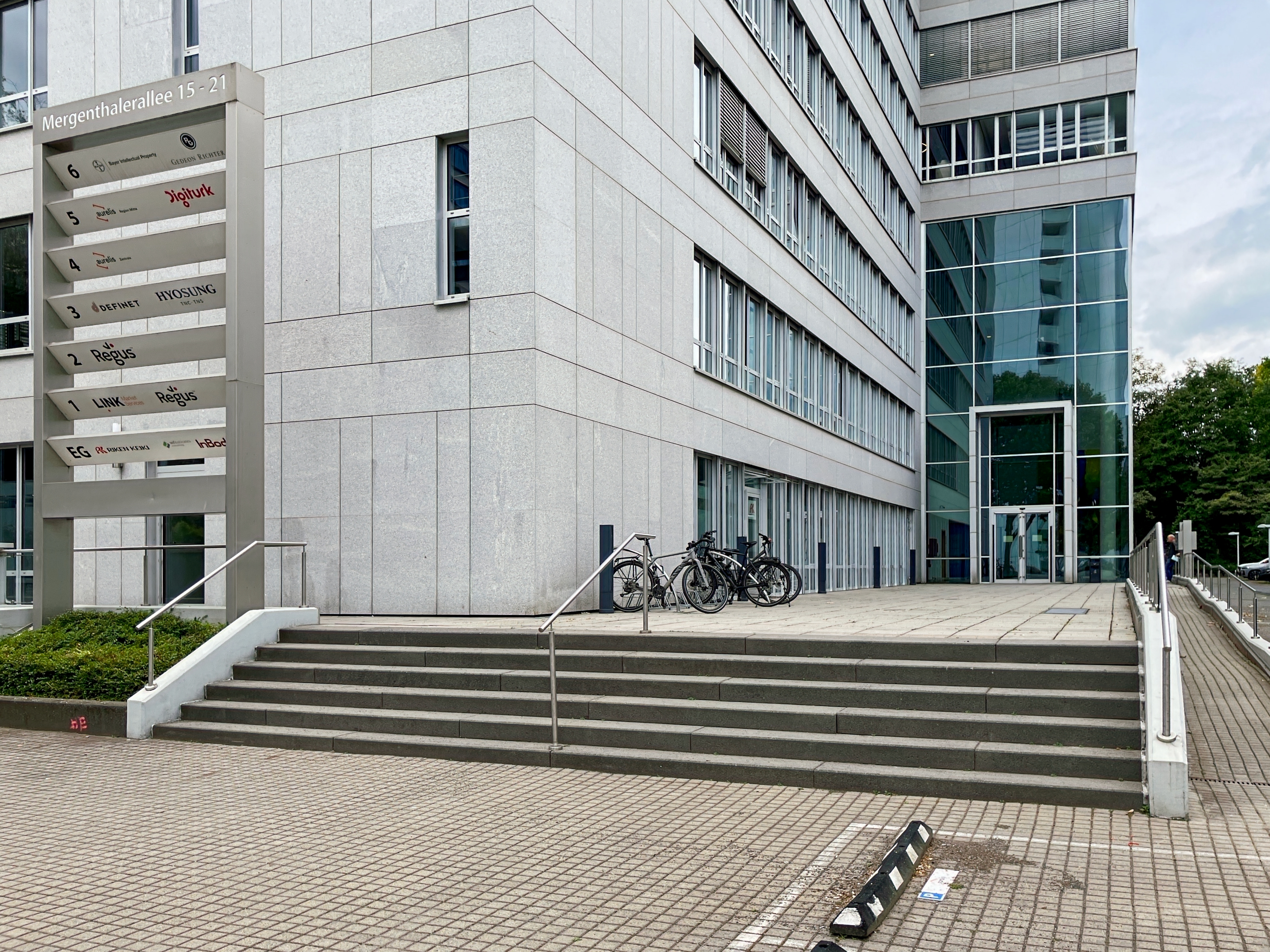 Coworking Space: Flexible Arbeitsplätze in Regus Business Park