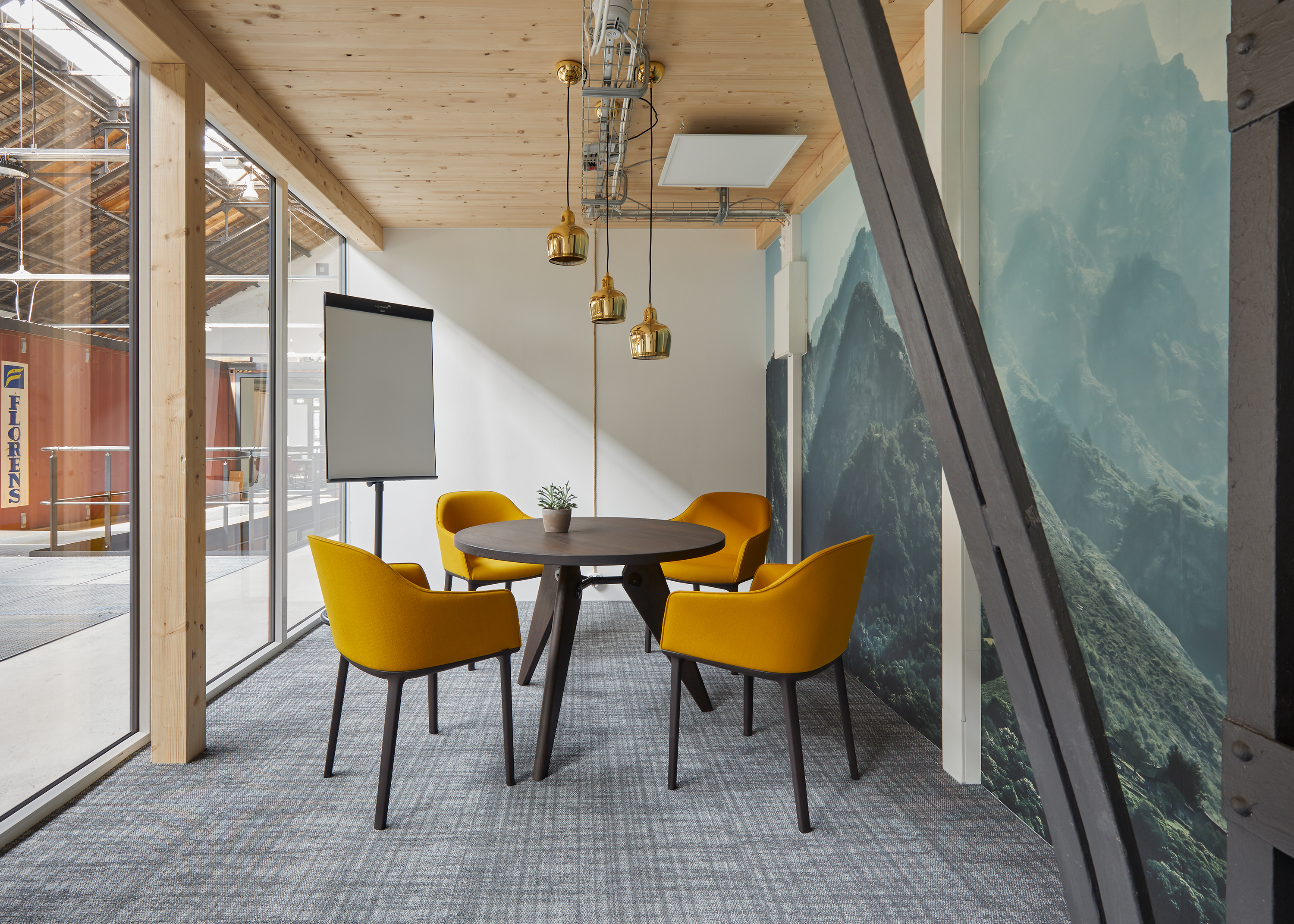 Coworking spaces - Meetingraum am Standort Kreativpark Lokhalle - Grünhof Coworking Freiburg