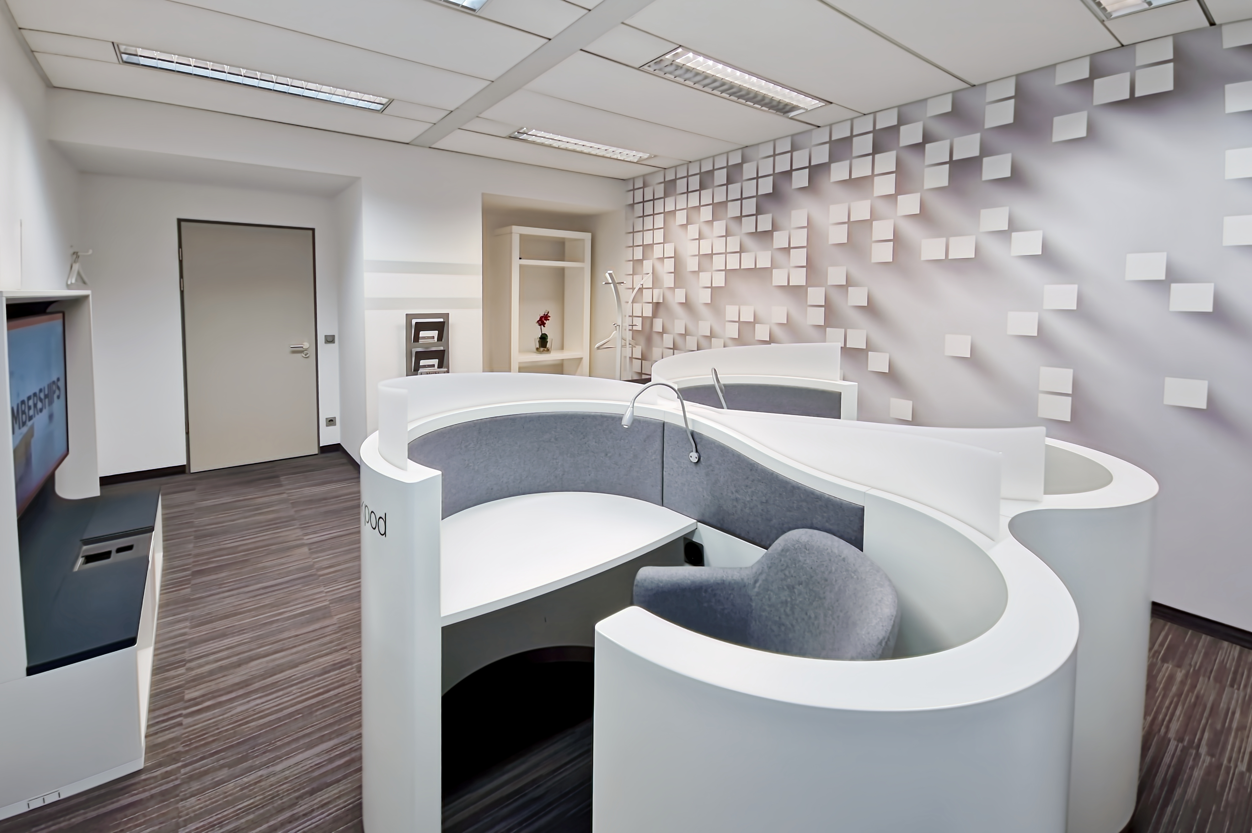 Coworking Space: All-inclusive-Zugang zu [Arbeitsplätzen, virtuellen Büros und Besprechungsräumen] in Regus Chilehaus