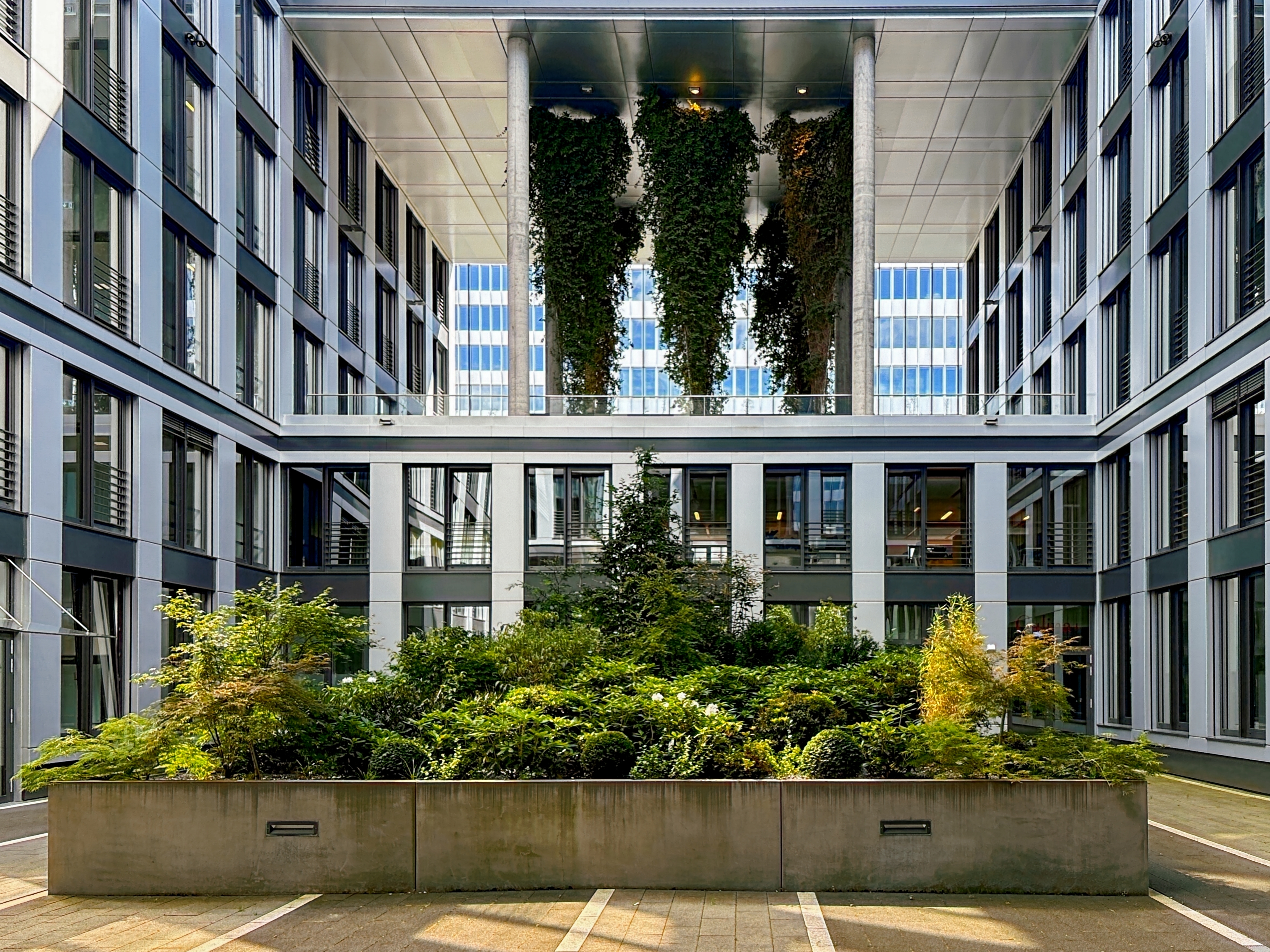 Coworking Spaces - Hamburg-Stadt (Hamburg, Freie und Hansestadt) - All-inclusive-Zugang zu [Arbeitsplätzen, virtuellen Büros und Besprechungsräumen] in Regus City Nord