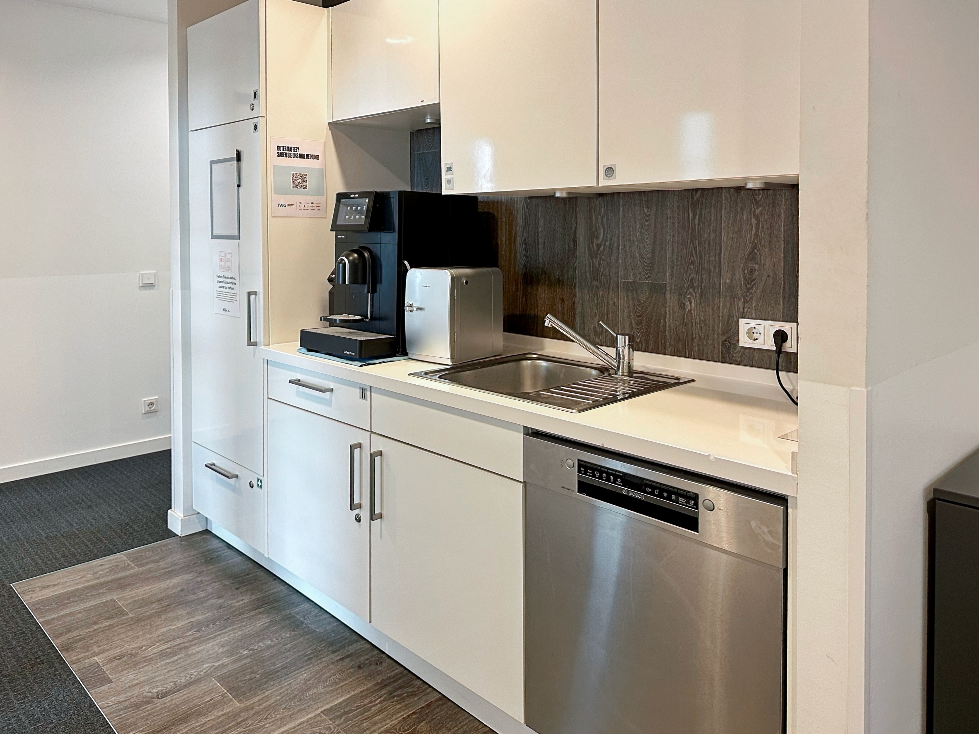 Coworking Space: All-inclusive-Zugang zu [Arbeitsplätzen, virtuellen Büros und Besprechungsräumen] in Regus Mundsburg Tower