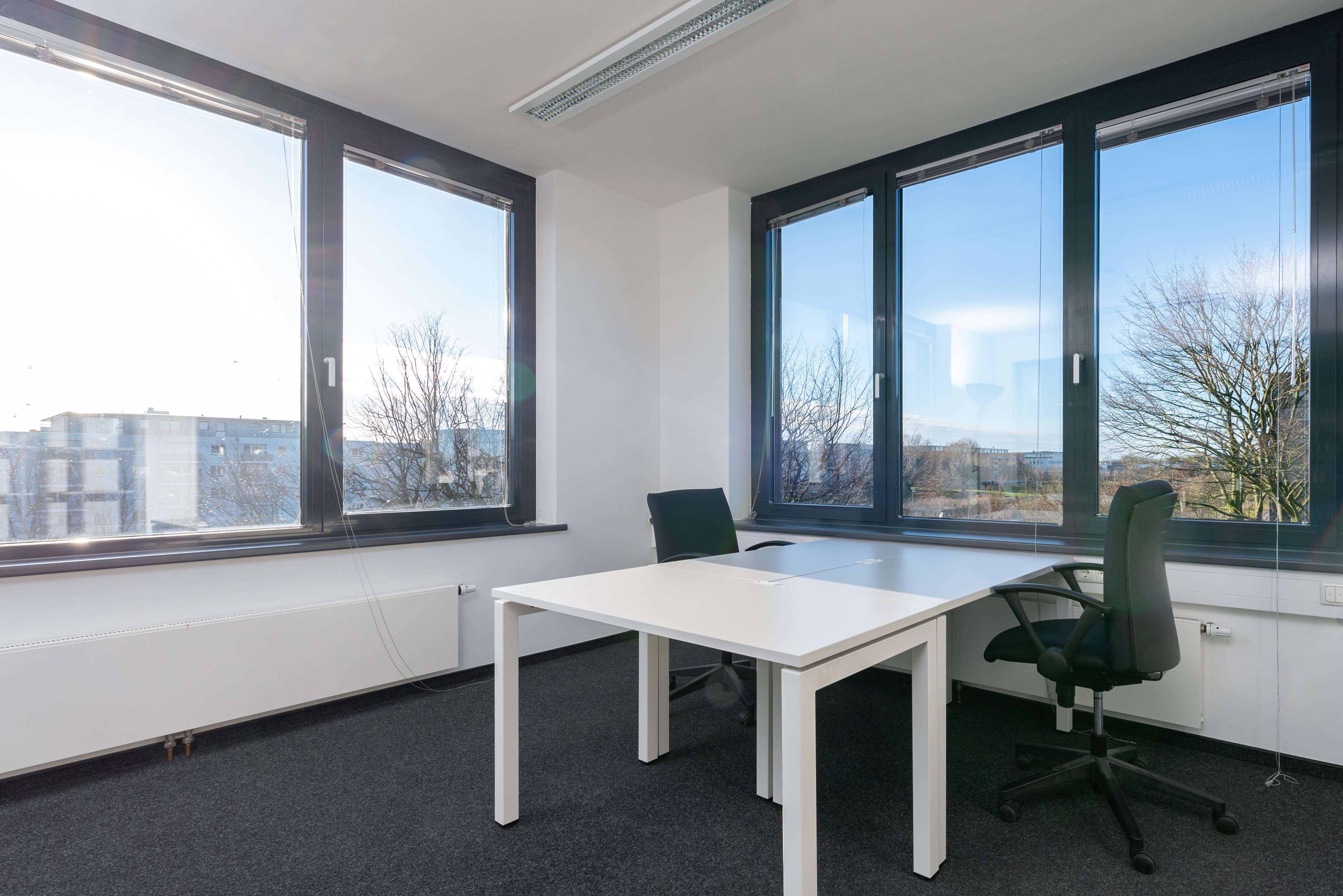 Coworking Space: All-inclusive-Zugang zu [Arbeitsplätzen, virtuellen Büros und Besprechungsräumen] in Regus Campus Park