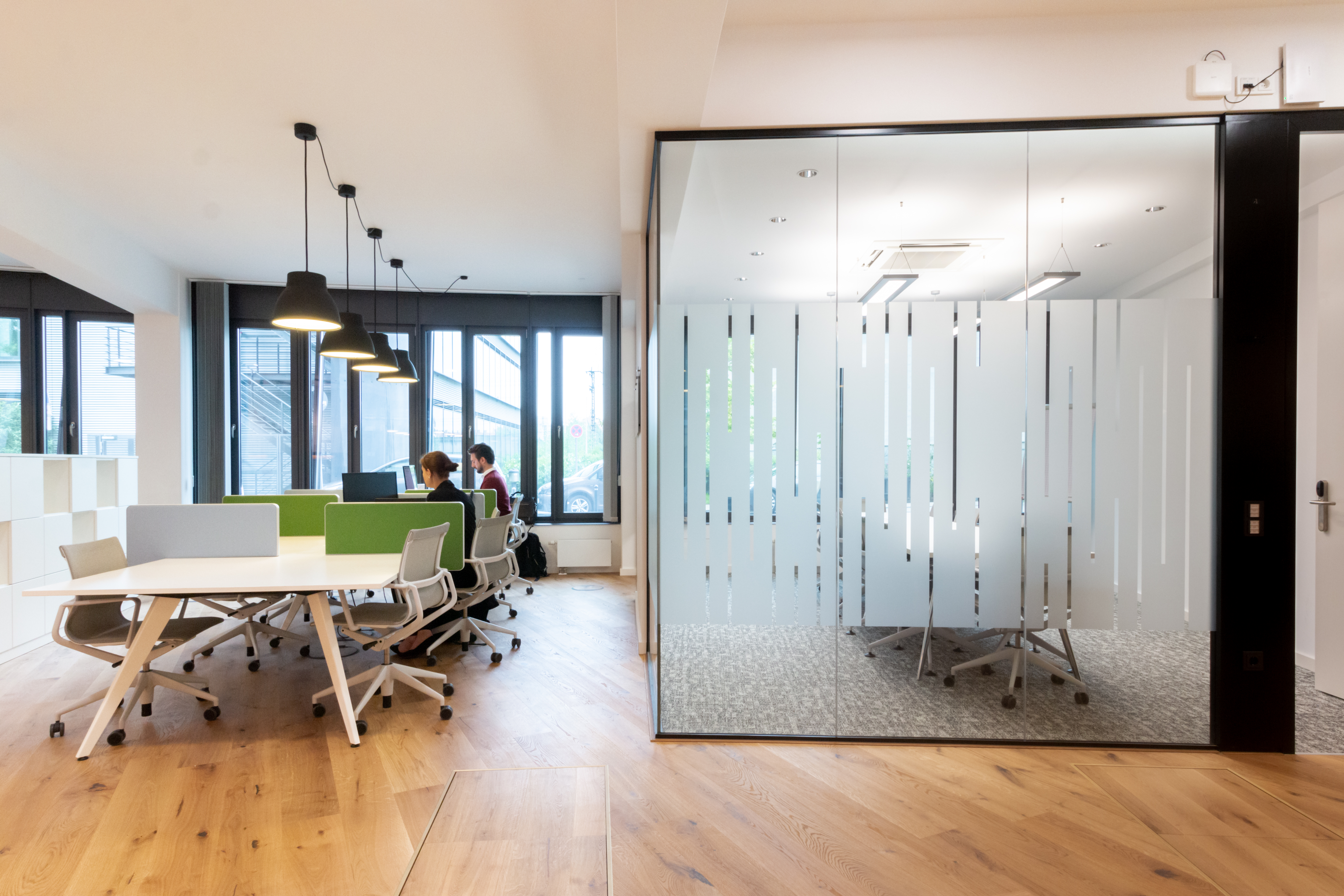 Coworking Space: All-inclusive-Zugang zu [Arbeitsplätzen, virtuellen Büros und Besprechungsräumen] in Regus Arondo Five Rings