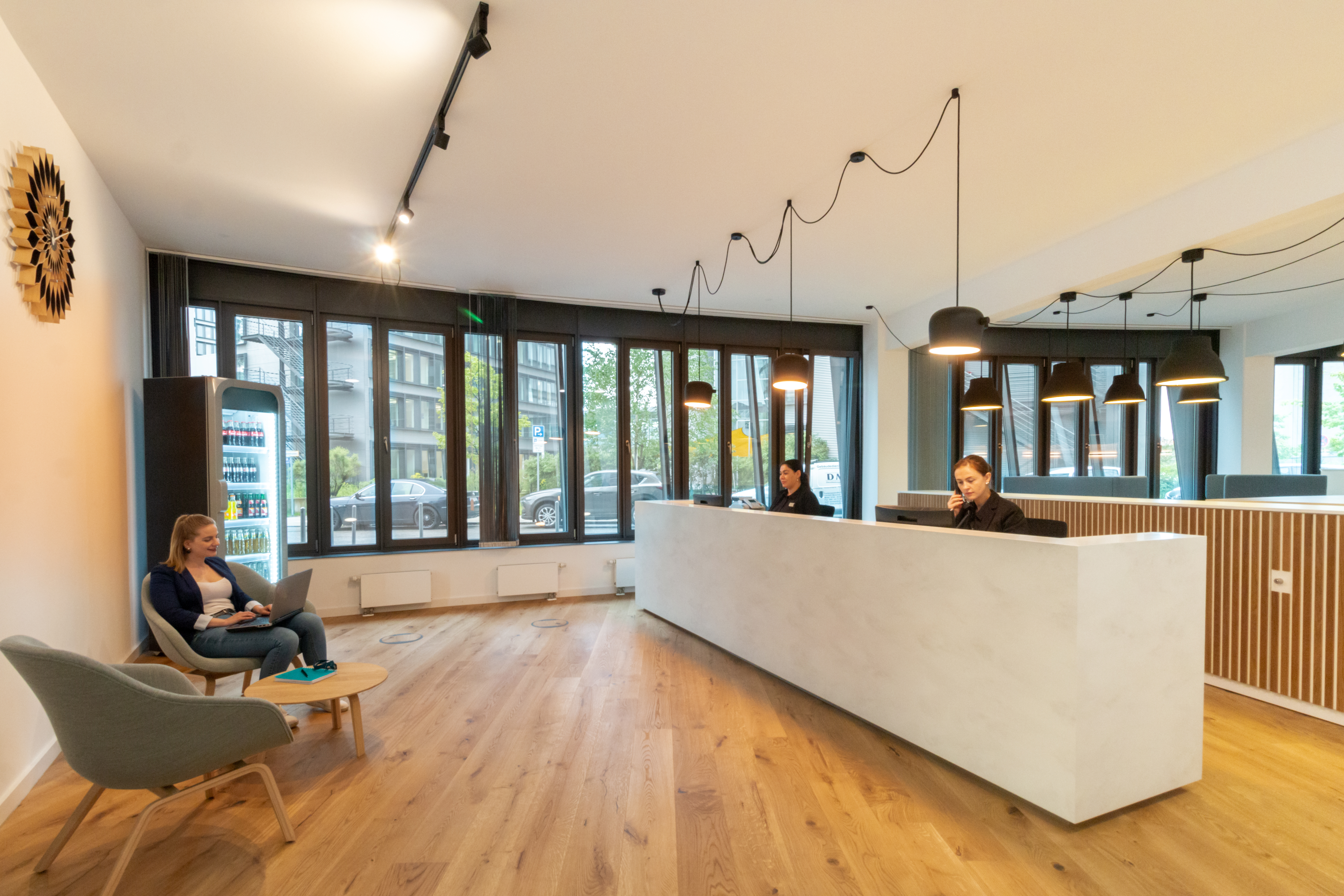 Coworking Space: All-inclusive-Zugang zu [Arbeitsplätzen, virtuellen Büros und Besprechungsräumen] in Regus Arondo Five Rings