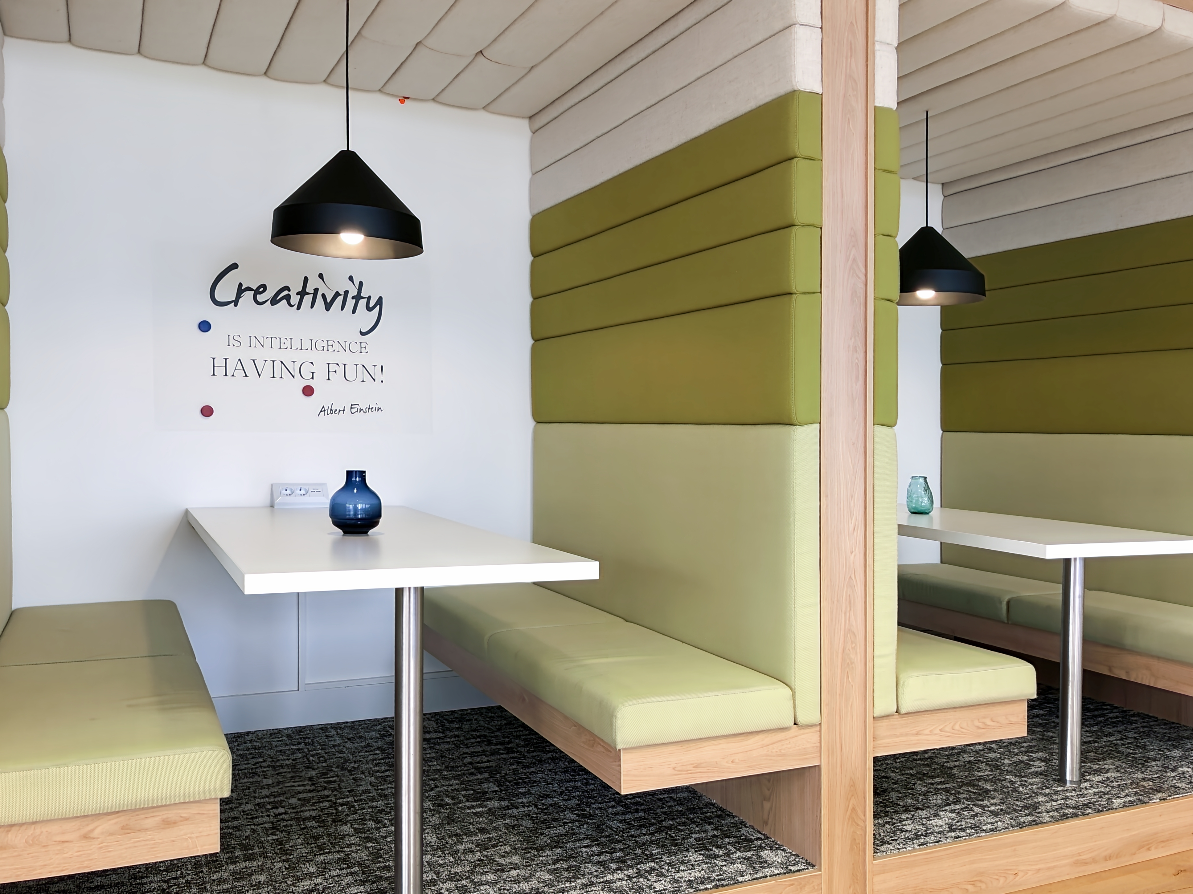 Coworking Space: Meetings, Arbeit und Zusammenarbeit in unseren professionellen Business Center in Regus Ost