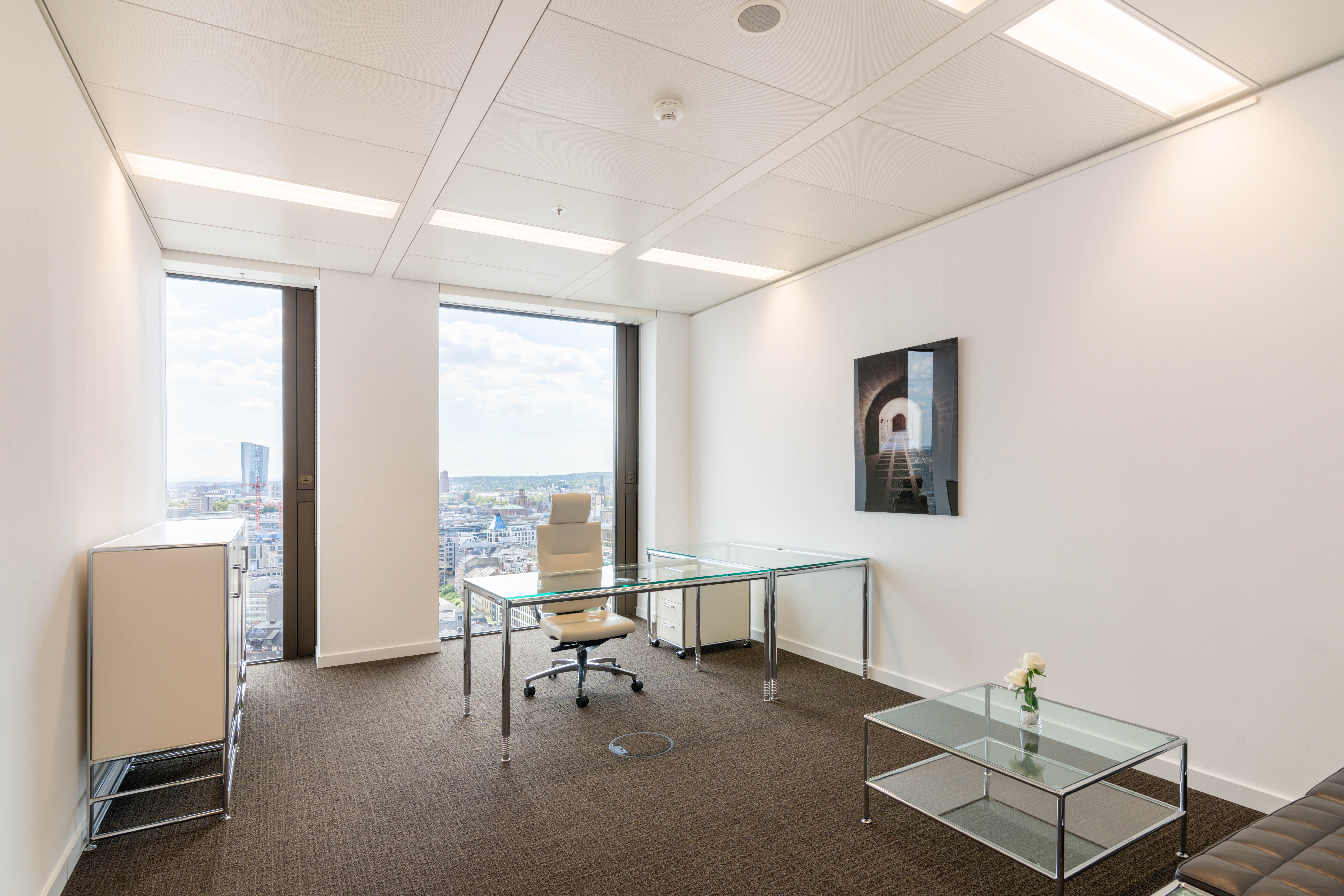 Coworking Space: Arbeitsplätze, Services und Support unterstützen Sie bei der Arbeit in Signature OpernTurm