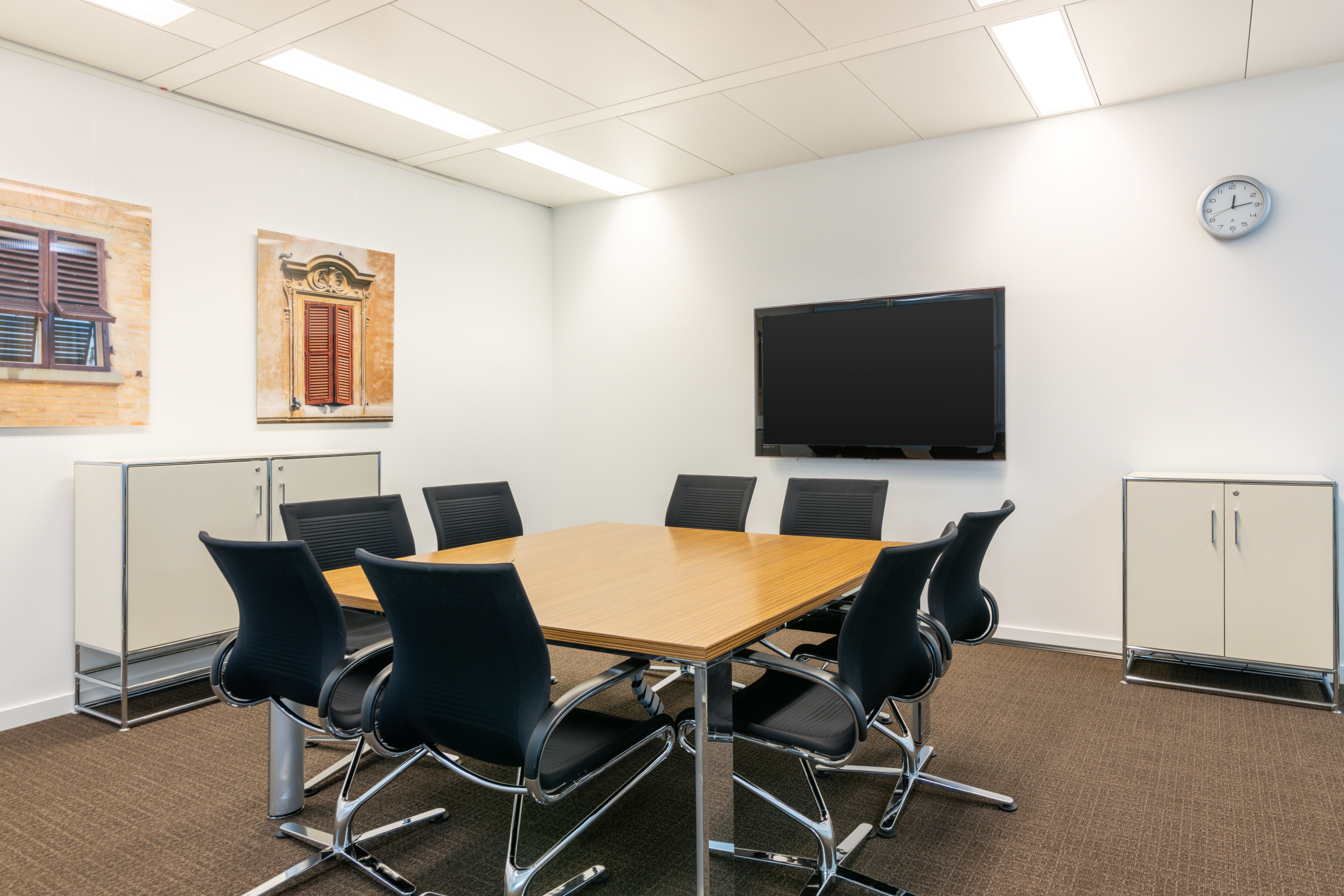 Coworking Space: Arbeitsplätze, Services und Support unterstützen Sie bei der Arbeit in Signature OpernTurm