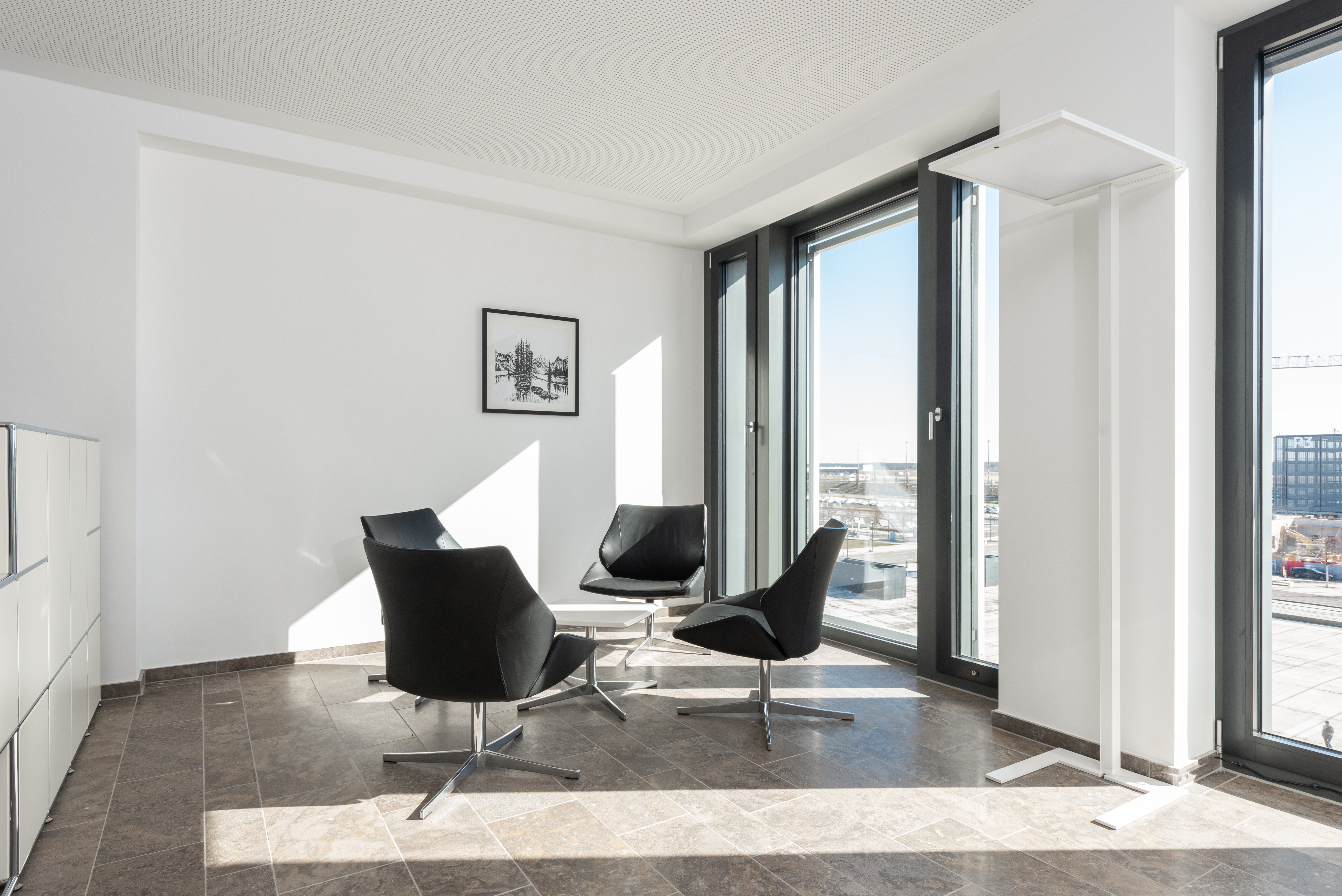 Coworking spaces - Brandenburg Nord - Arbeitsplätze, Services und Support unterstützen Sie bei der Arbeit in Regus Berlin, Brandenburg Airport