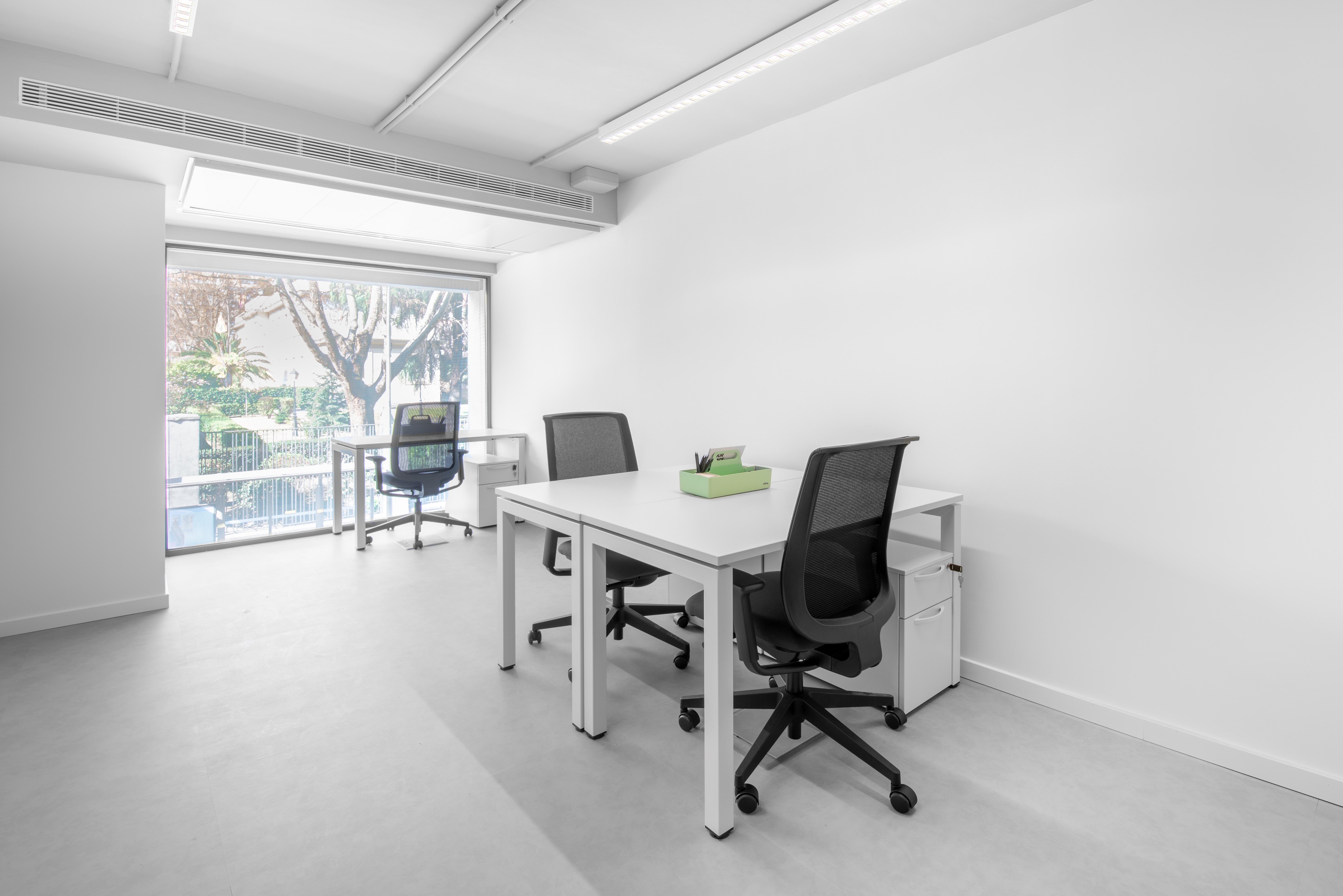 Coworking spaces - Berlin - Arbeitsplätze, Services und Support unterstützen Sie bei der Arbeit in Spaces Spindlershof
