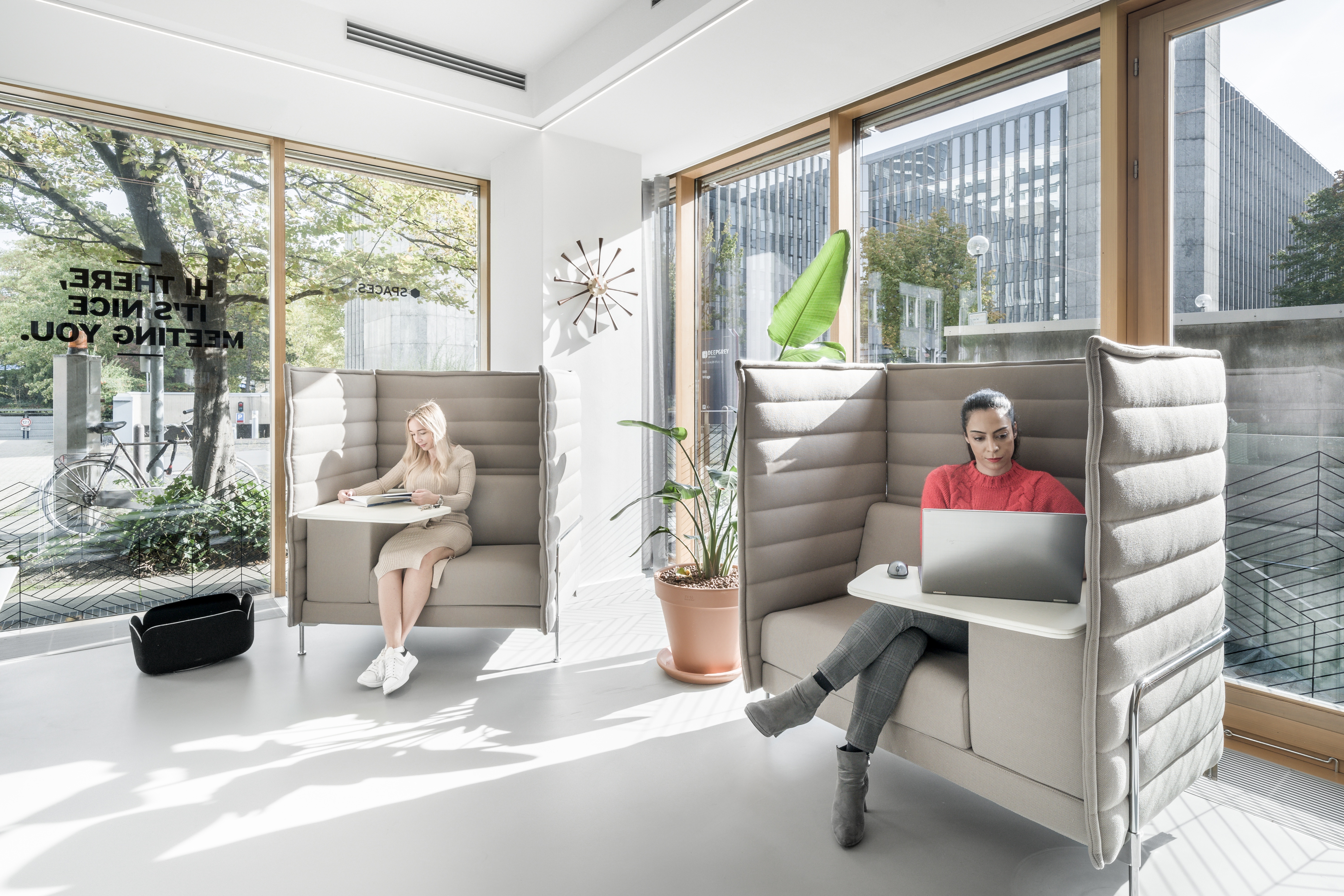 Coworking Spaces - Köln, Bonn, Eifel ... - Arbeitsplätze, Services und Support unterstützen Sie bei der Arbeit in Spaces Kennedydamm