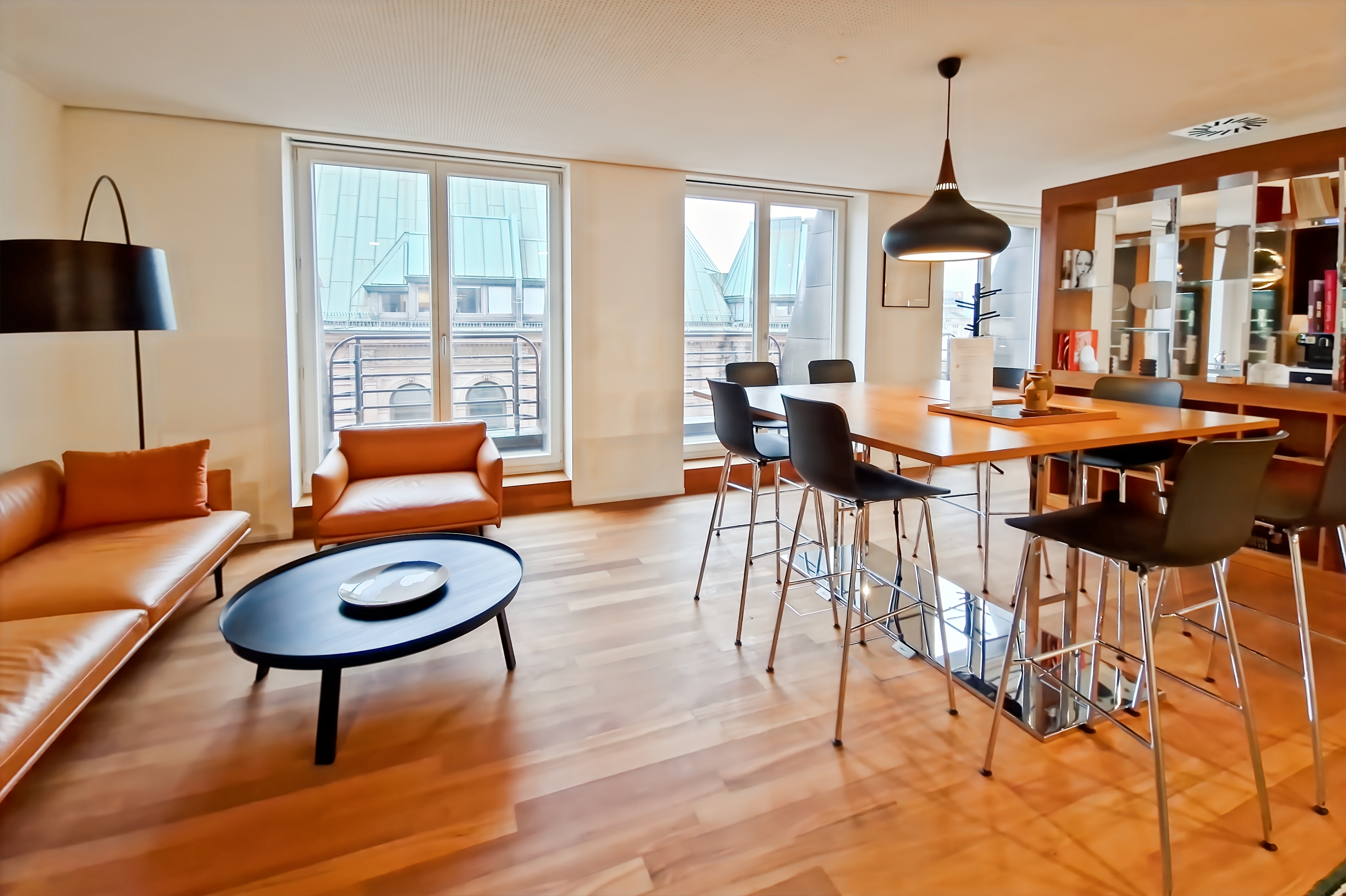 Coworking Space: Arbeitsplätze, Services und Support unterstützen Sie bei der Arbeit in Signature Jungfernstieg