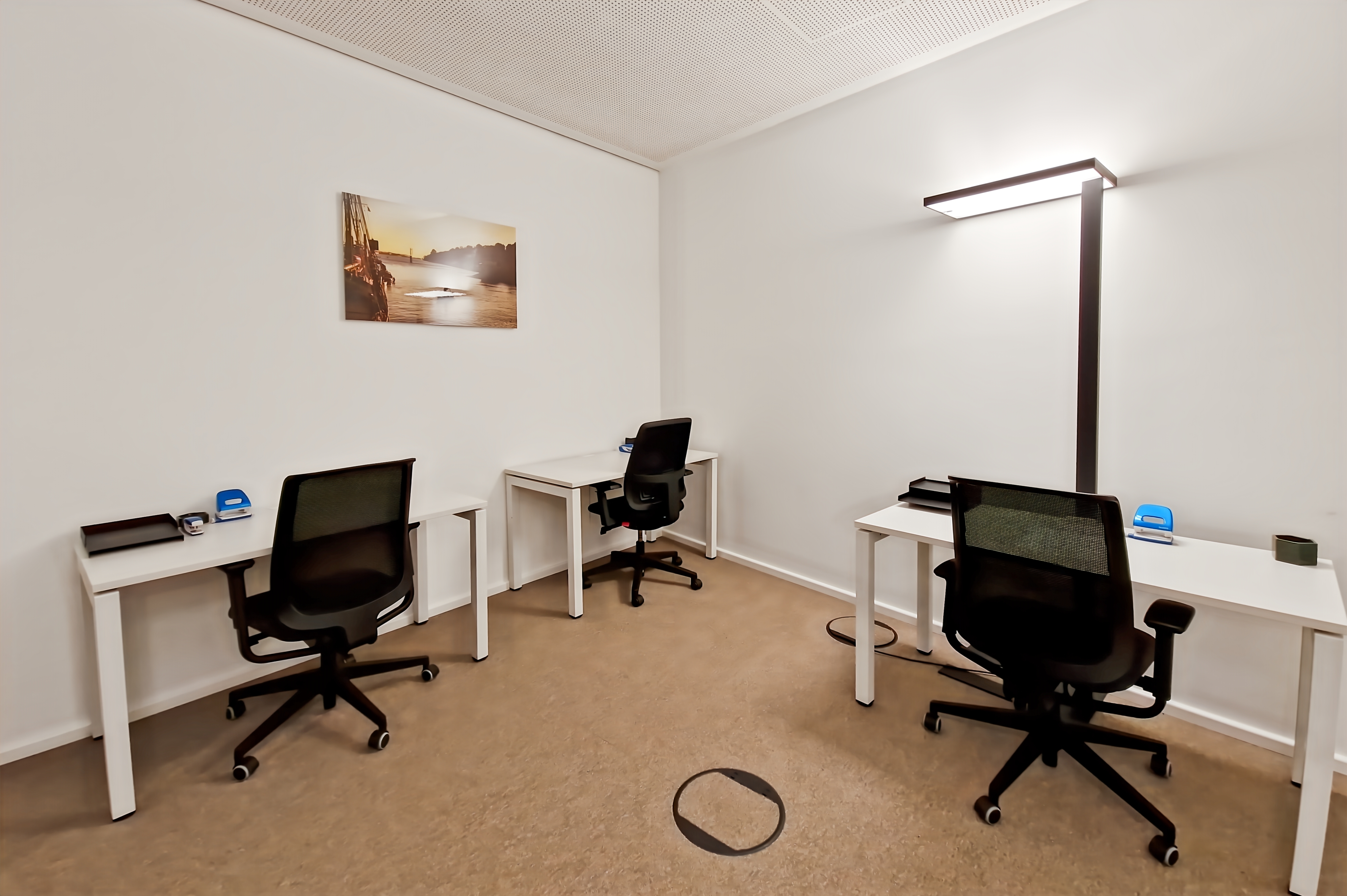 Coworking Space: Arbeitsplätze, Services und Support unterstützen Sie bei der Arbeit in Signature Jungfernstieg