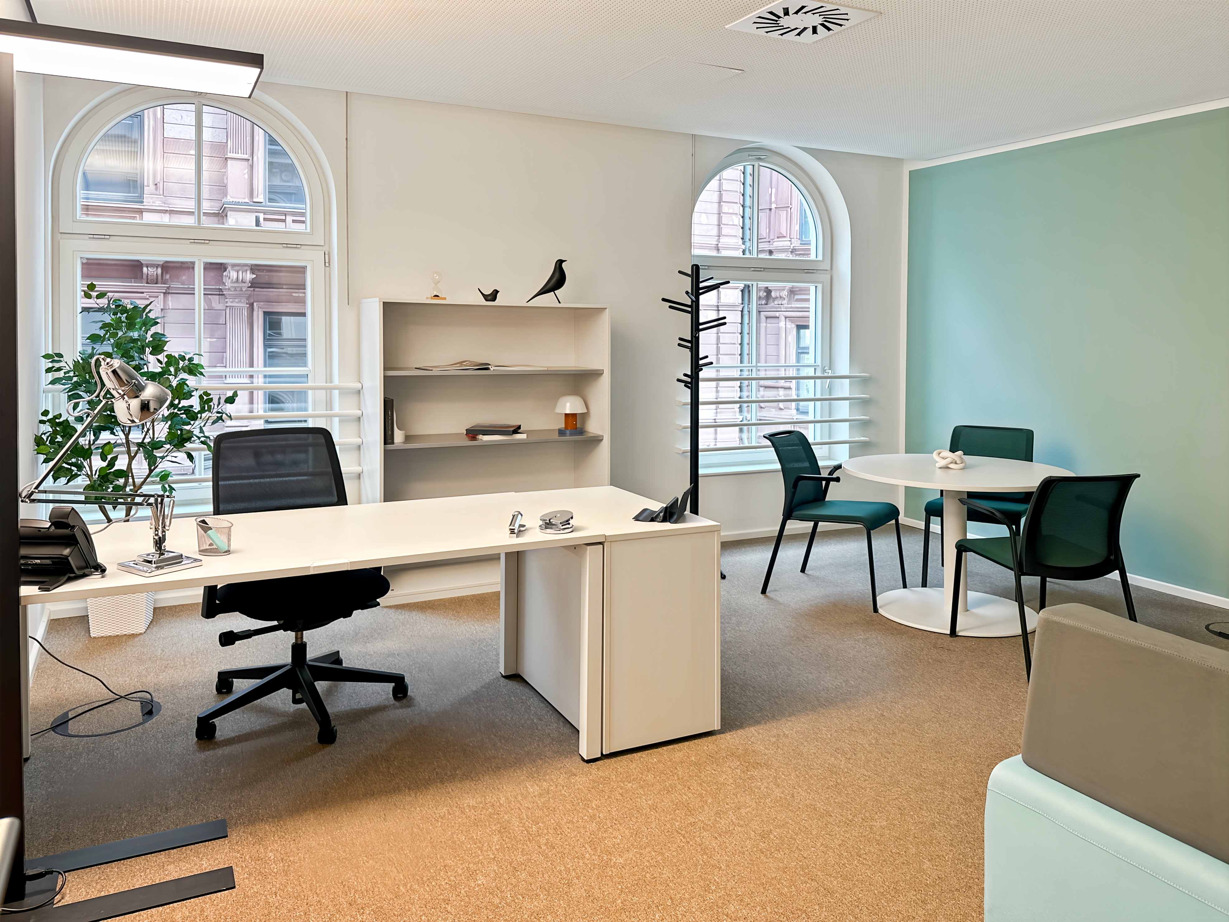 Coworking Space: Arbeitsplätze, Services und Support unterstützen Sie bei der Arbeit in Signature Jungfernstieg