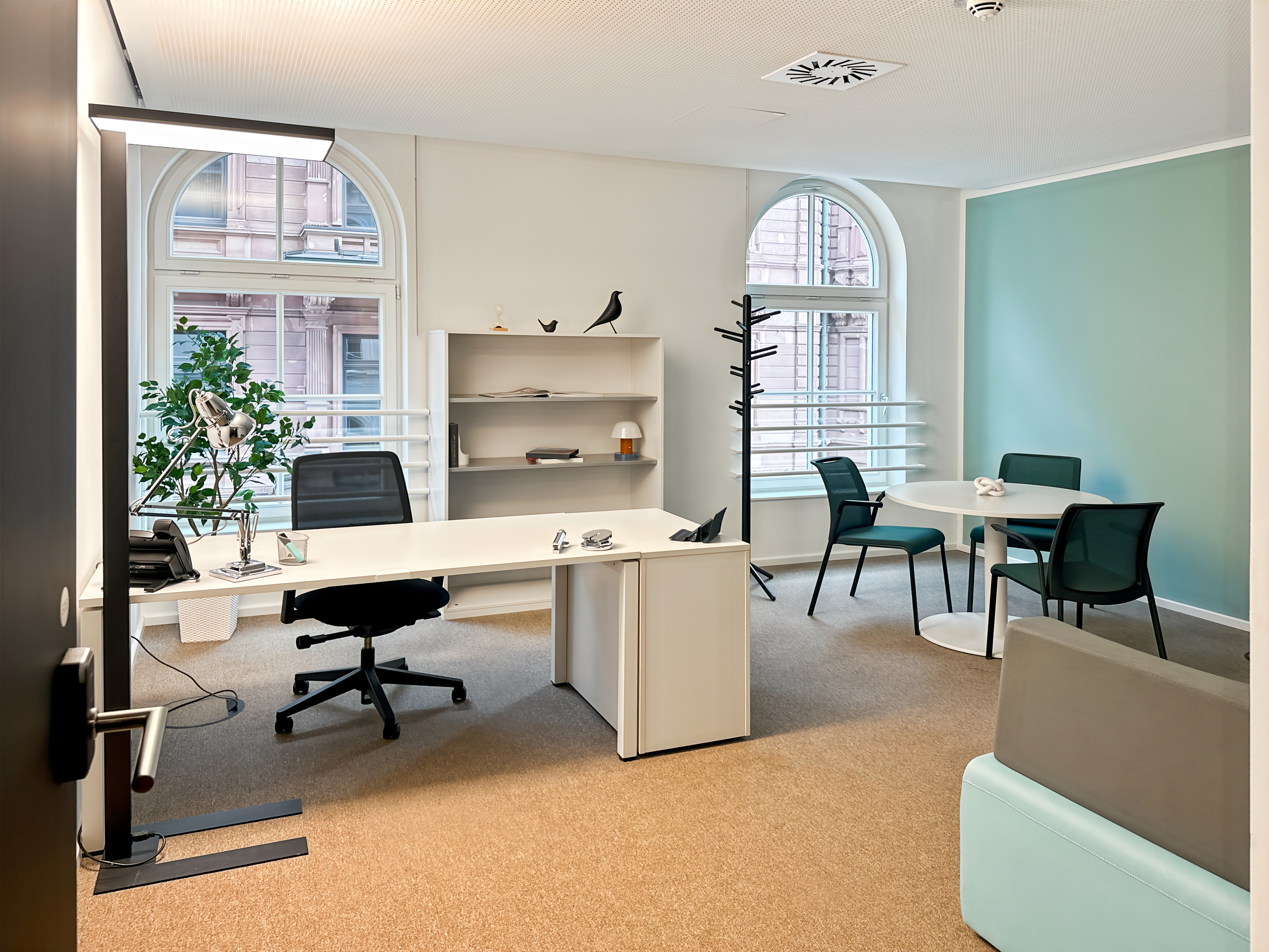 Coworking Space: Arbeitsplätze, Services und Support unterstützen Sie bei der Arbeit in Signature Jungfernstieg