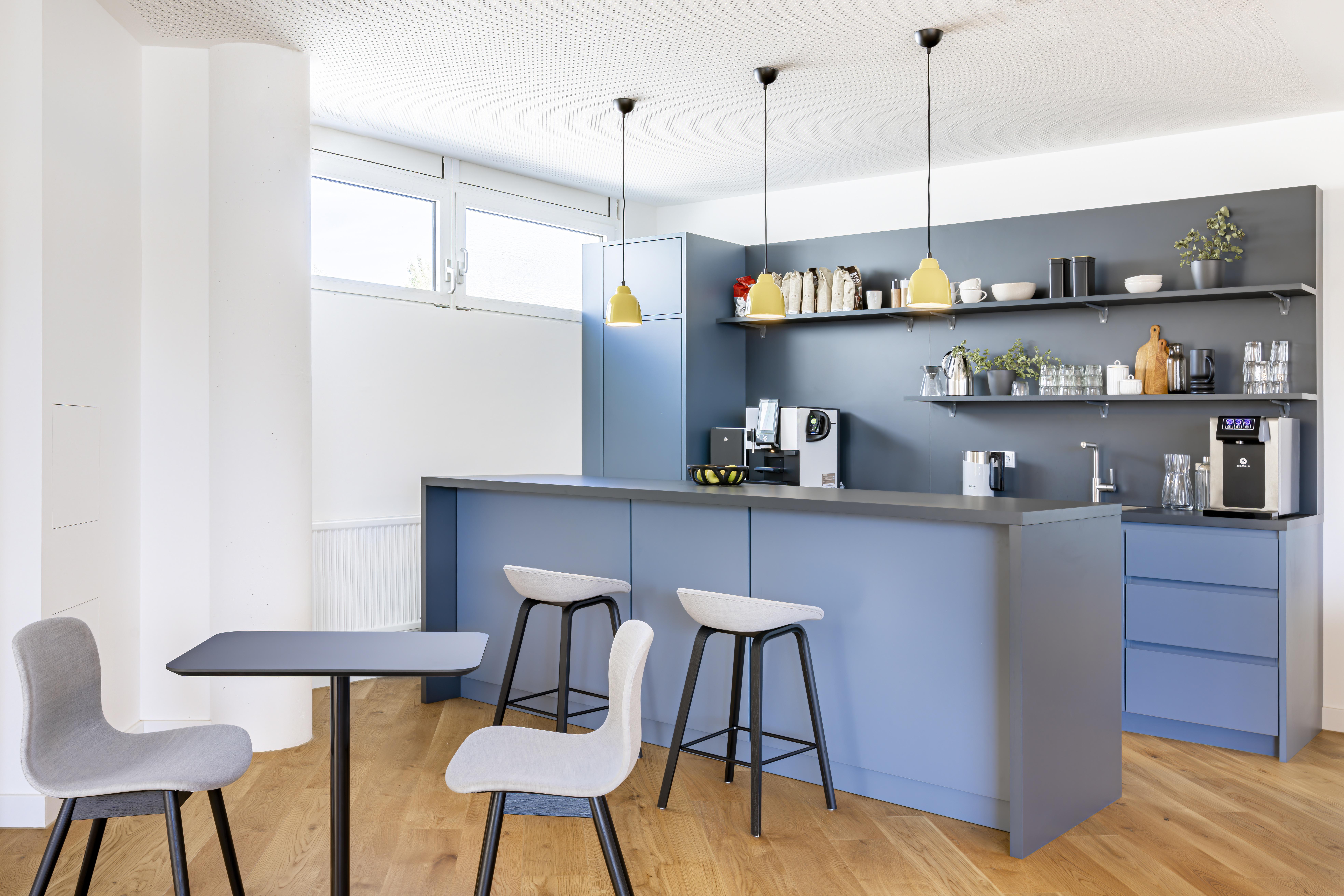 Coworking Spaces - Oberbayern - Arbeitsplätze, Services und Support unterstützen Sie bei der Arbeit in Regus Docks