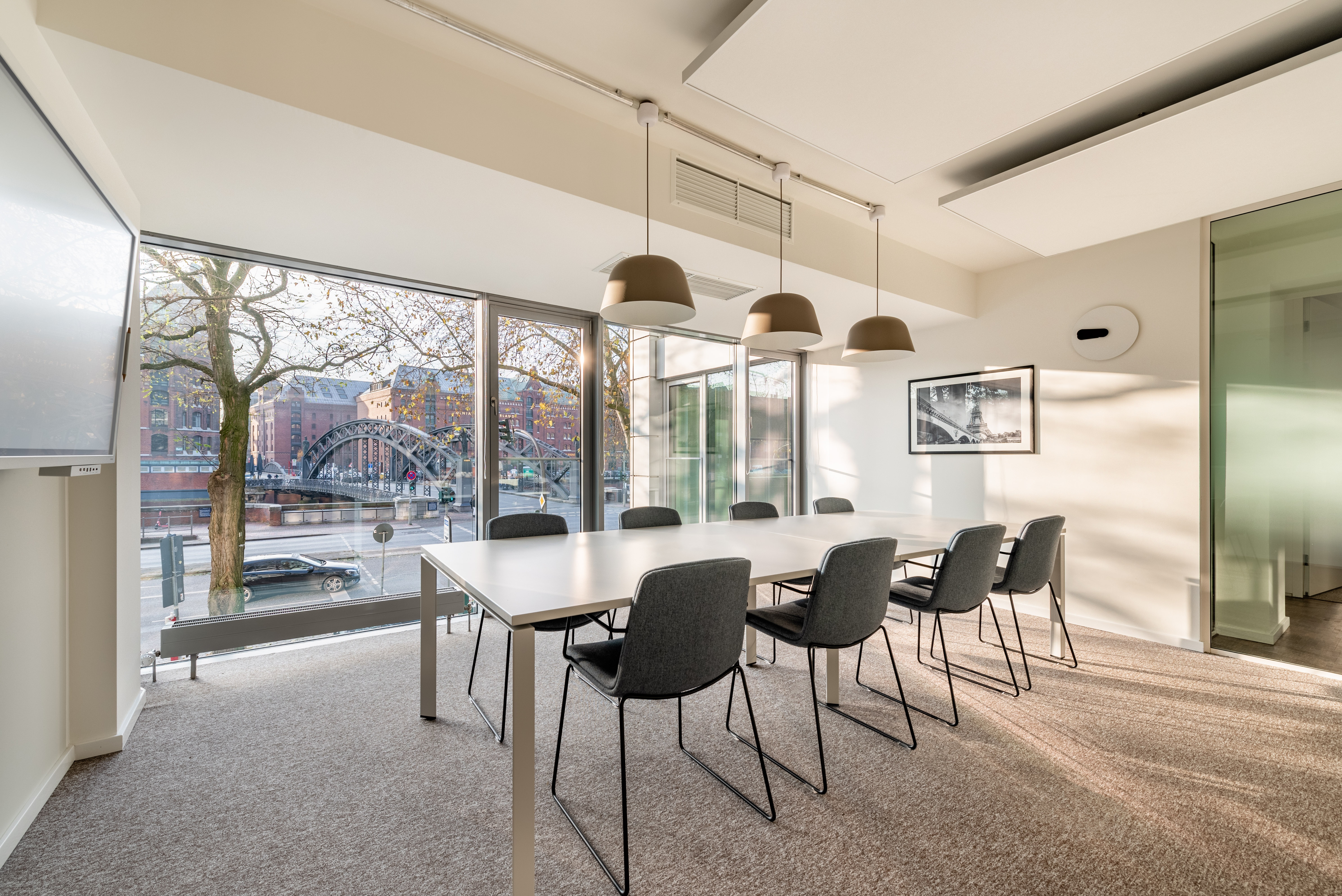 Coworking Spaces - Hamburg-Stadt (Hamburg, Freie und Hansestadt) - Arbeitsplätze, Services und Support unterstützen Sie bei der Arbeit in Regus Bei den Mühren 1