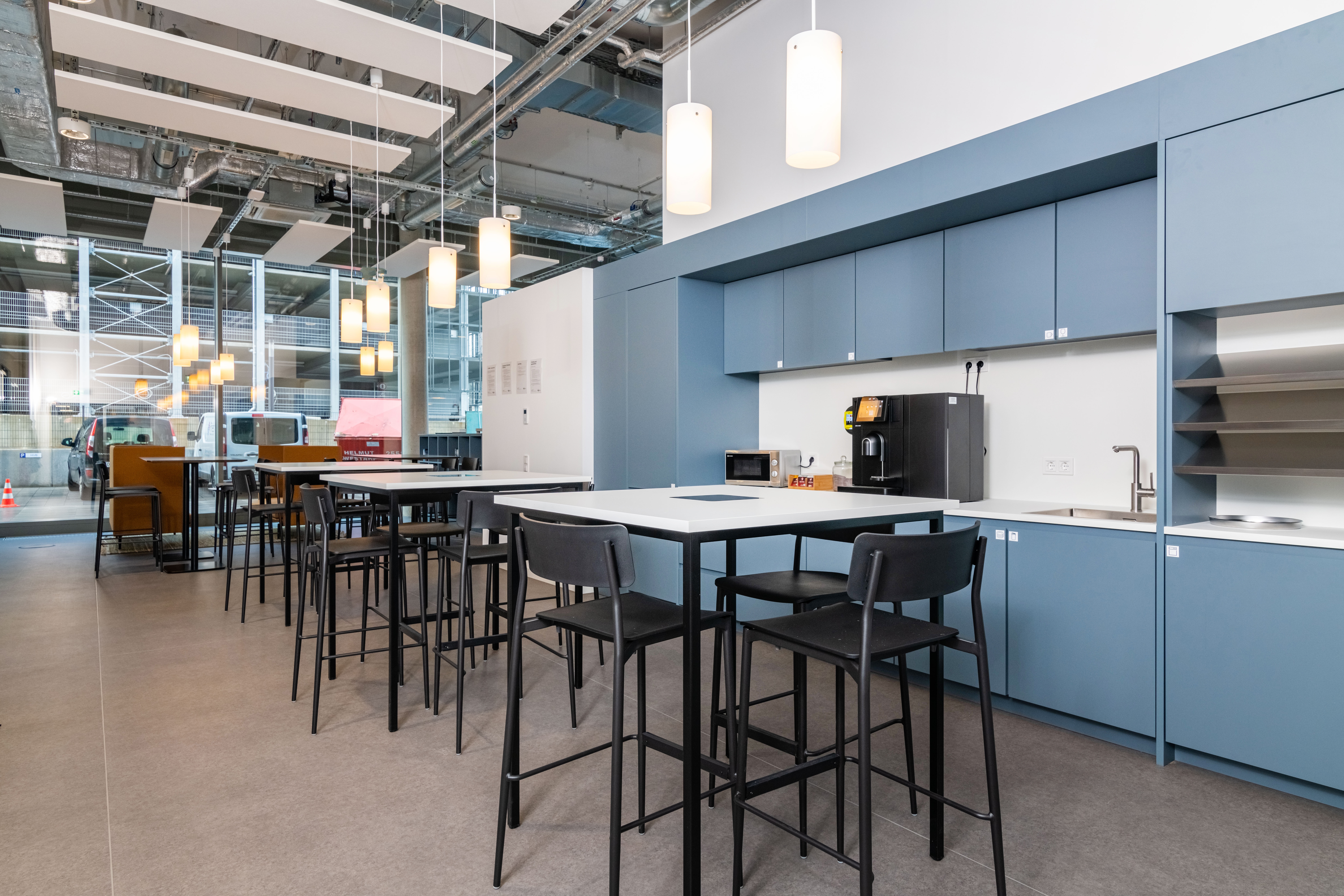 Coworking Spaces - Hessen - Flexible Arbeitsplätze in Regus Basler Strasse