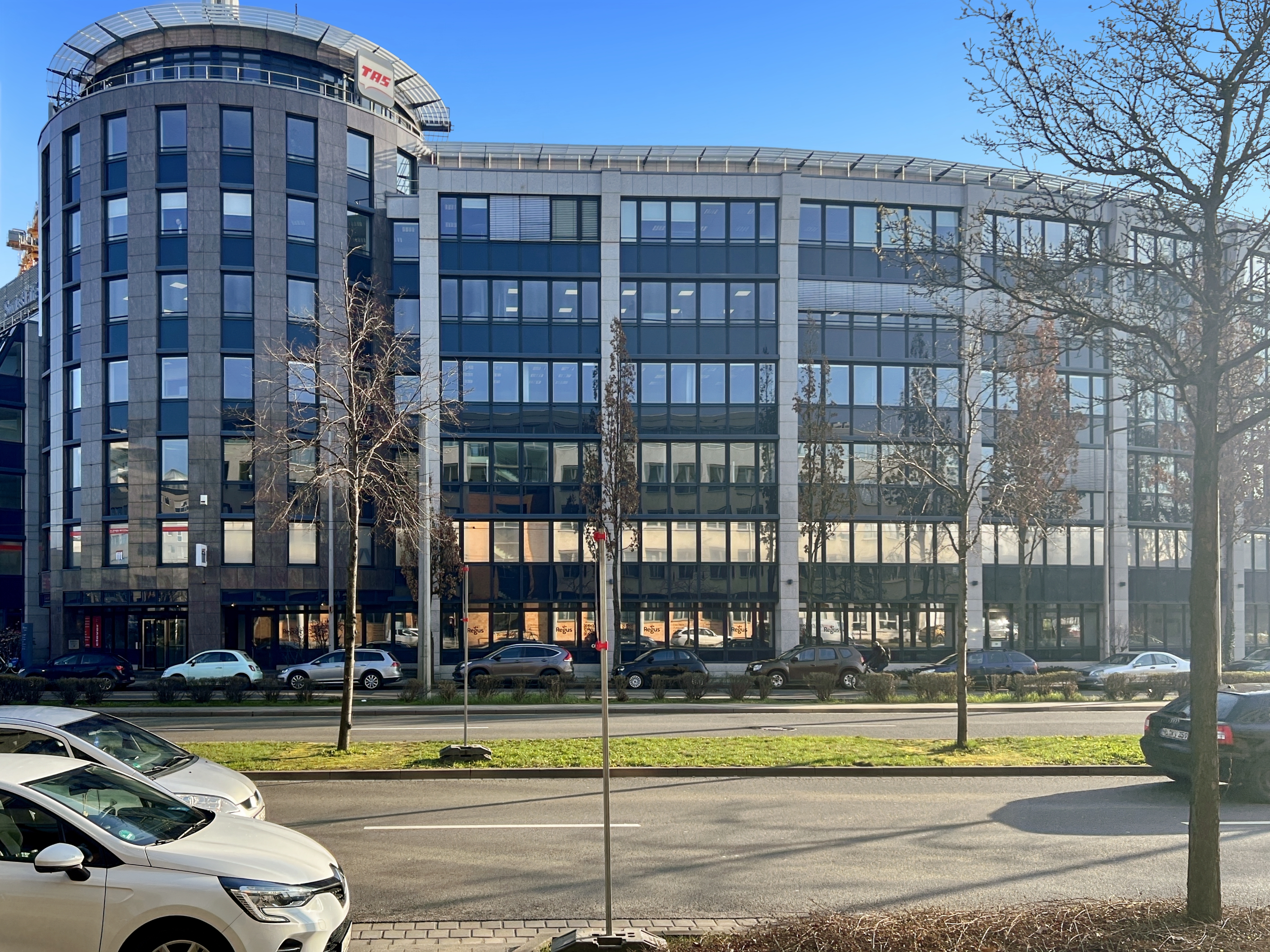 Coworking Space: Flexible Arbeitsplätze in Regus Leipzig, Atrium