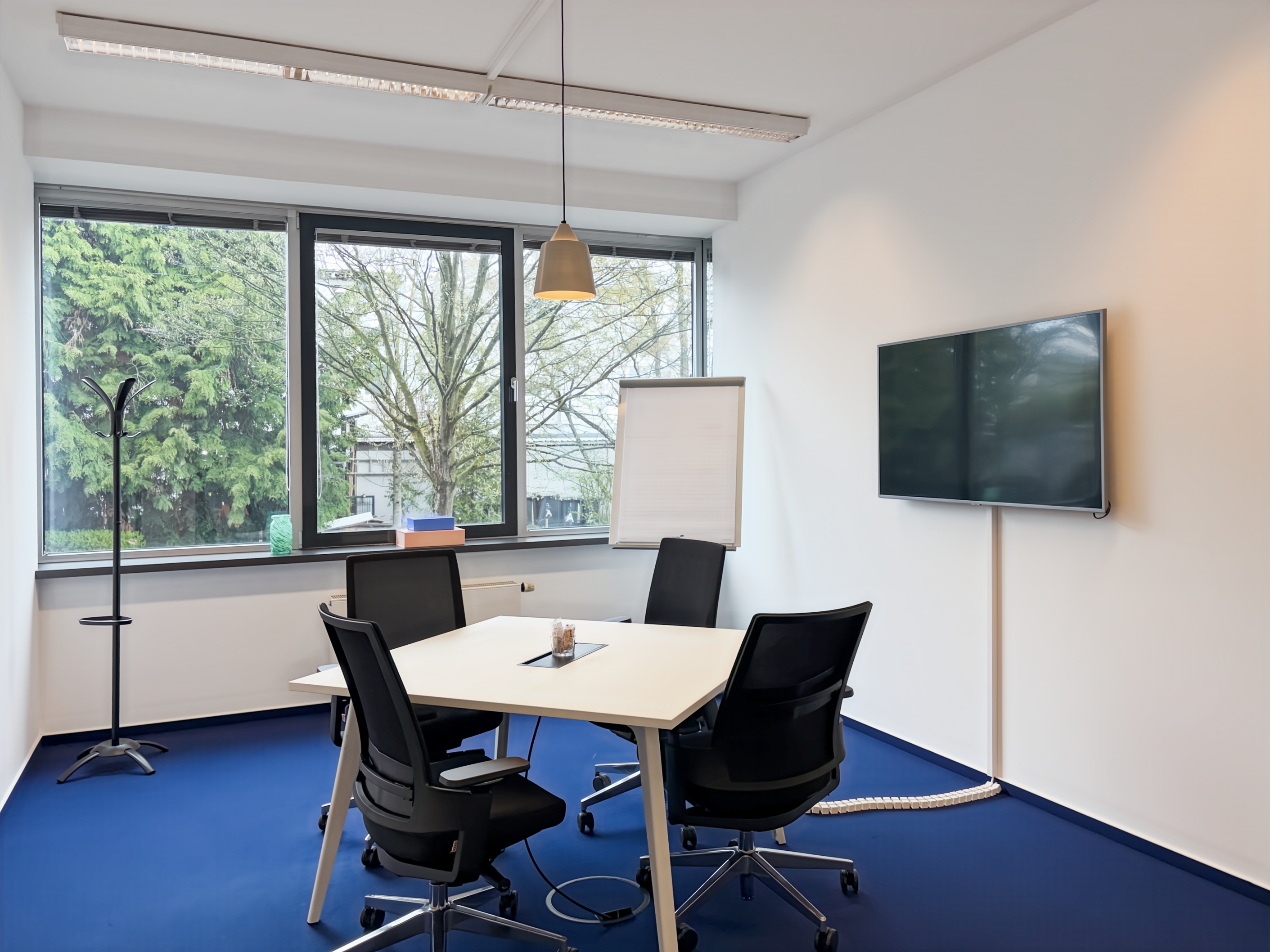 Coworking Spaces - Zugang 24/7 - Darmstadt old town - Flexible Arbeitsplätze in Regus Uhlandstraße