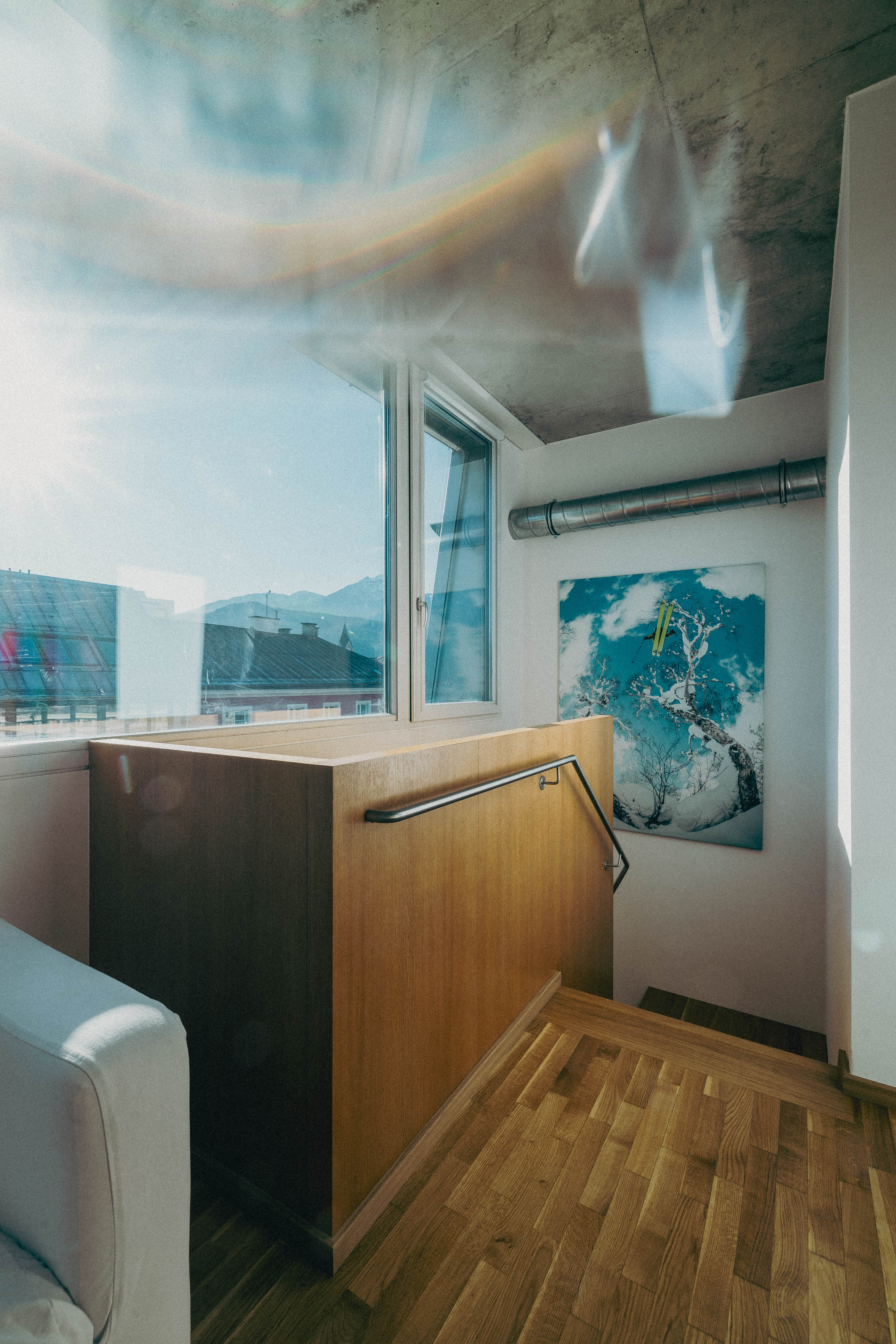 Coworking Space: CREATIVE OFFICE SPACE