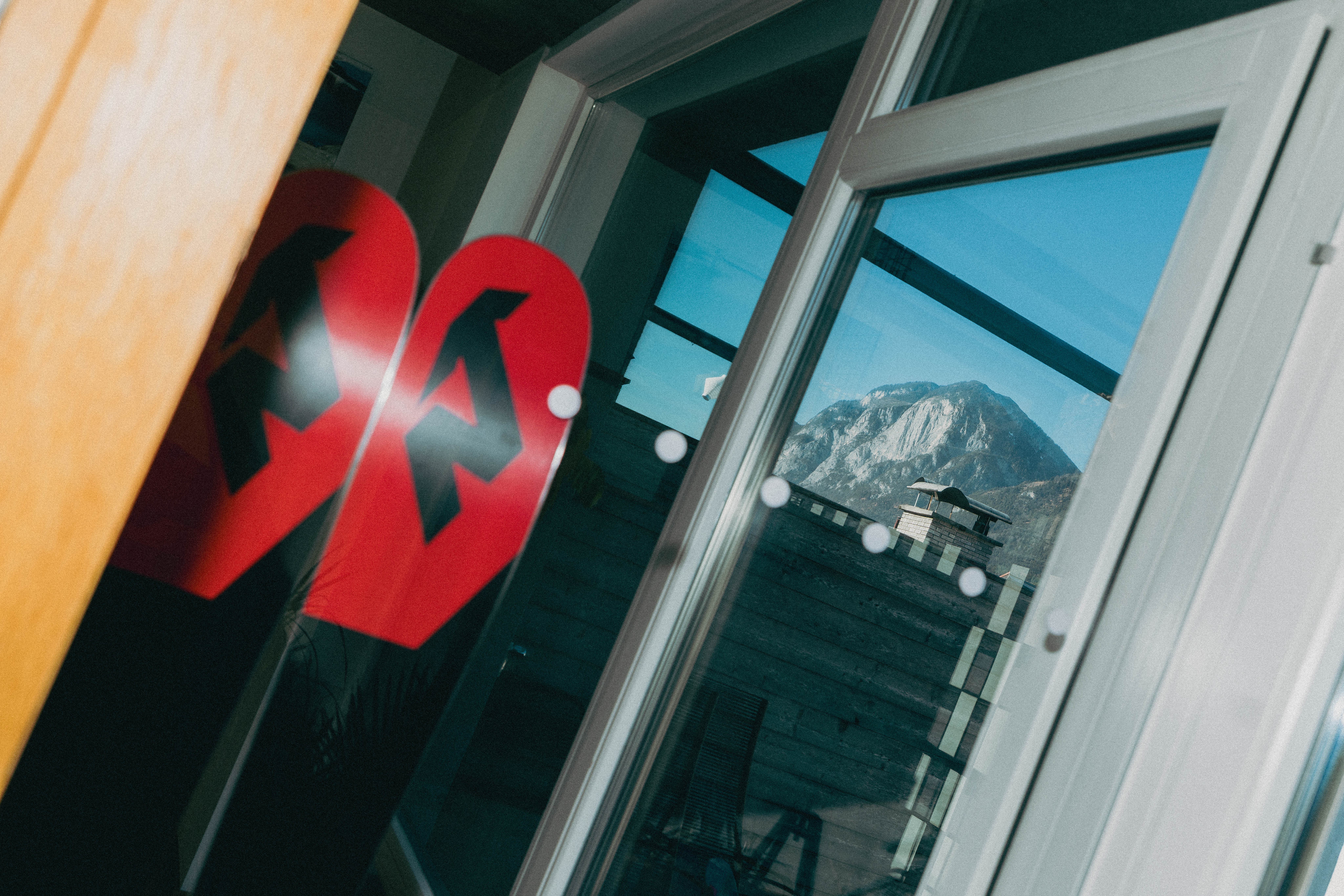 Coworking Space: CREATIVE OFFICE SPACE